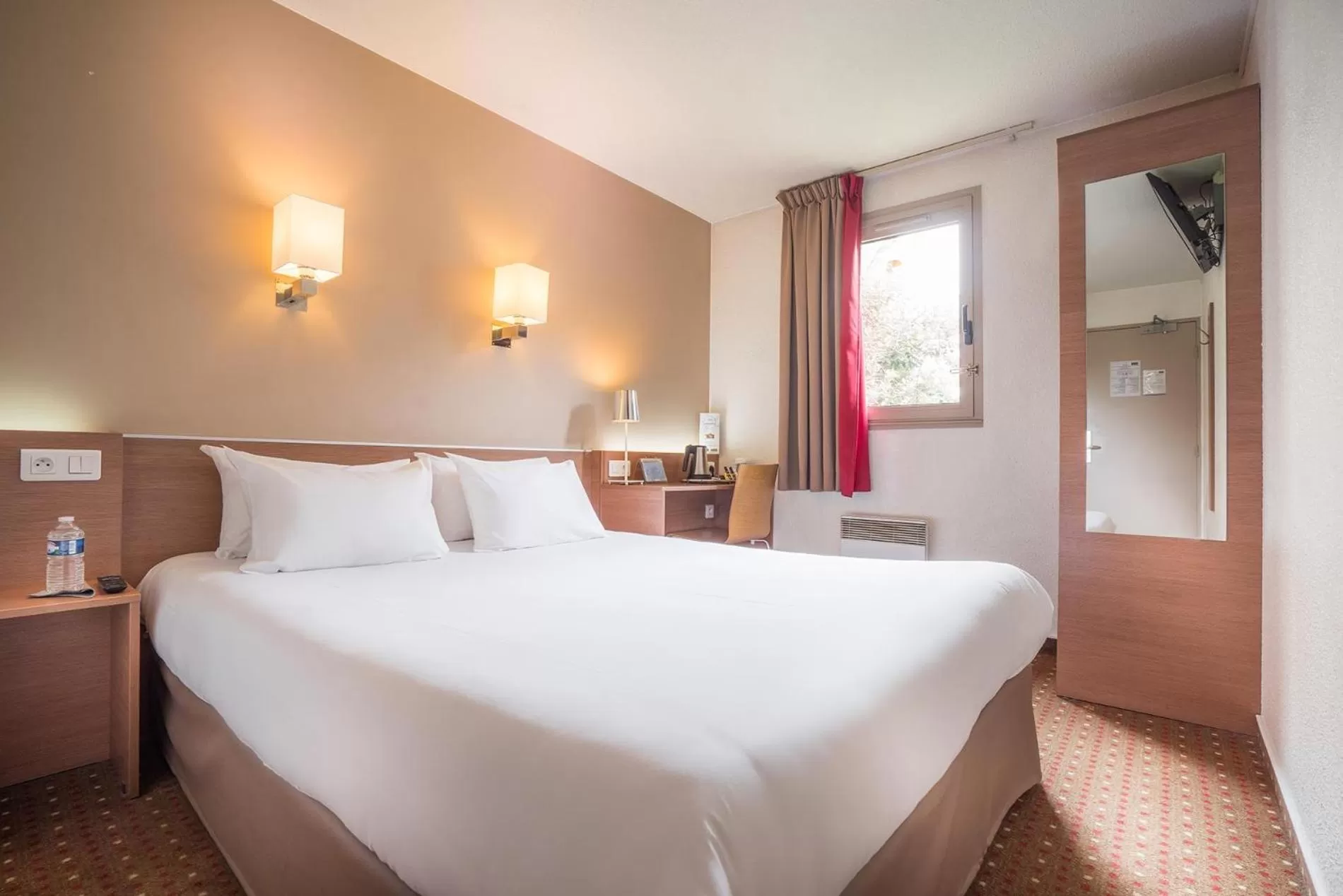 Kyriad Le Bourget Centre- Parc Des Expositions