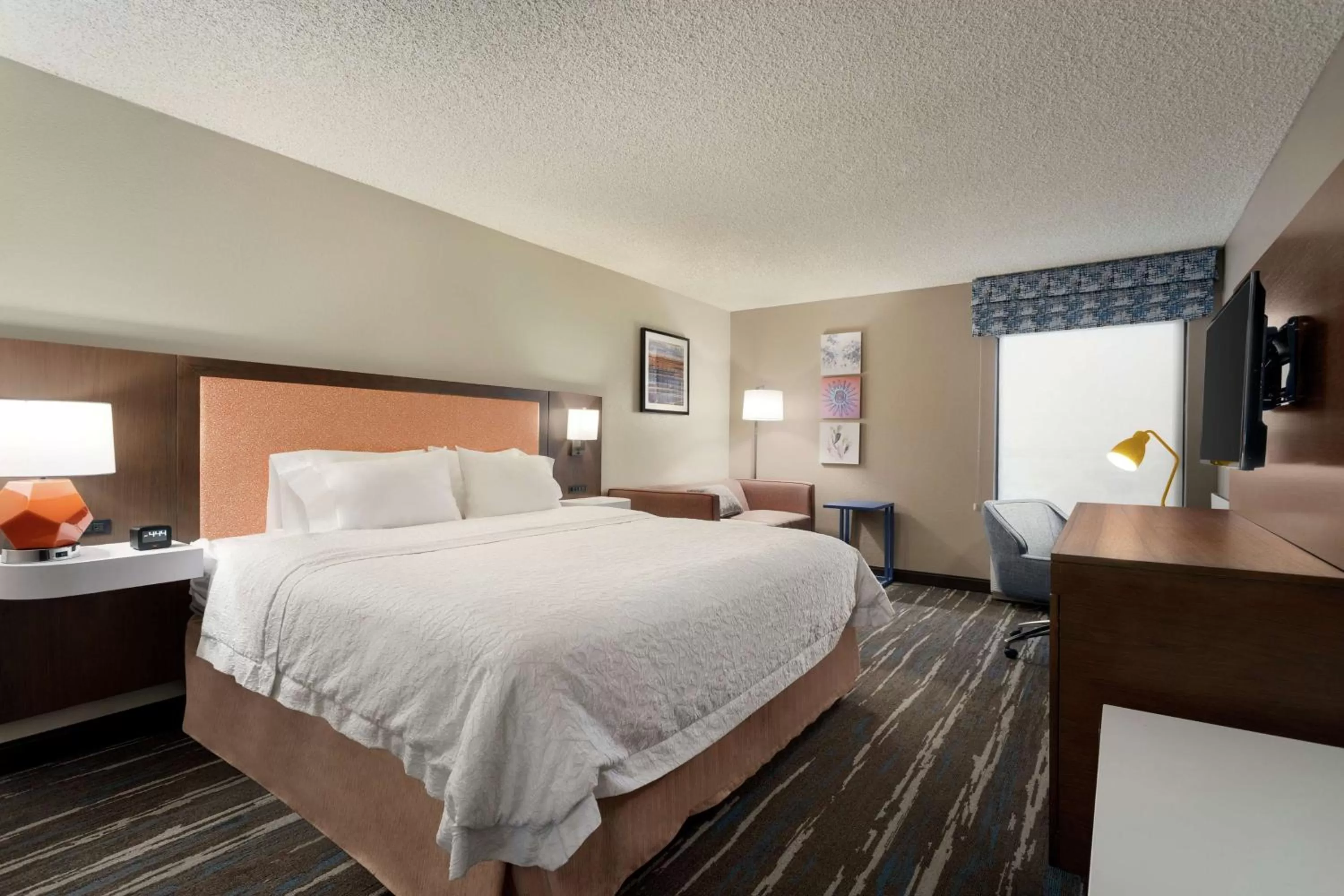 King Room with Sofa Bed and Study - Non-Smoking in Hampton Inn Phoenix-Chandler