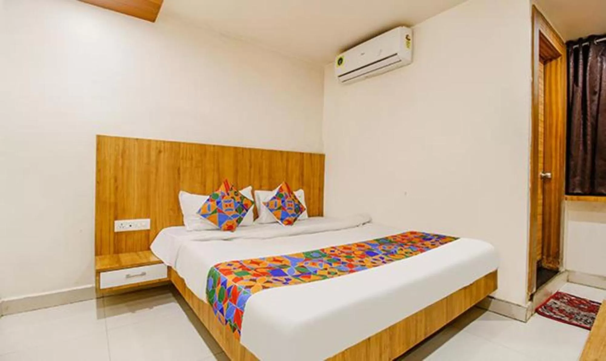 Deluxe Room - single occupancy in FabExpress Sunshine Regency