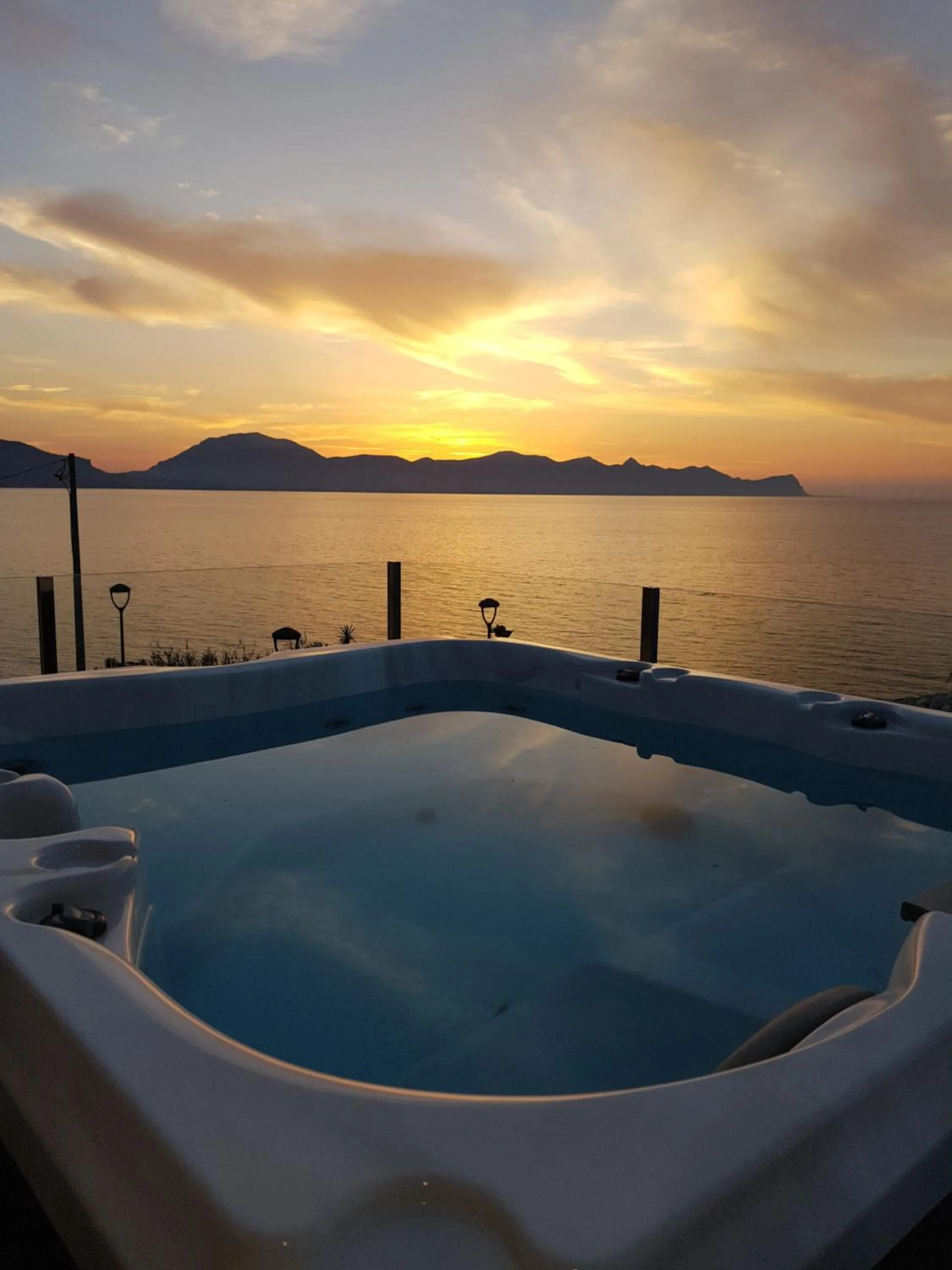 Deluxe Suite with Spa Bath and Terrace in Marina Holiday & Spa