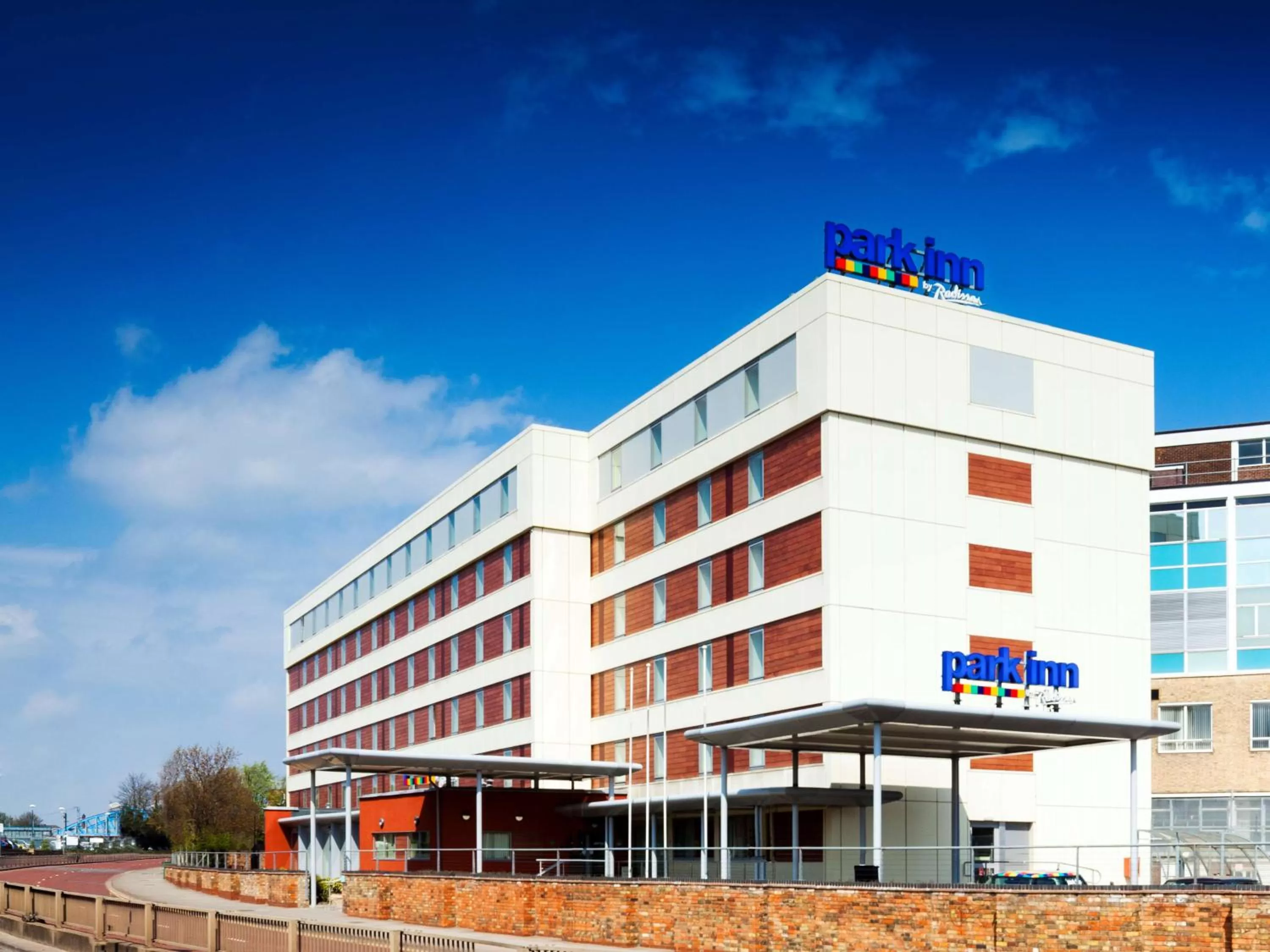 Property building in Park Inn by Radisson Peterborough