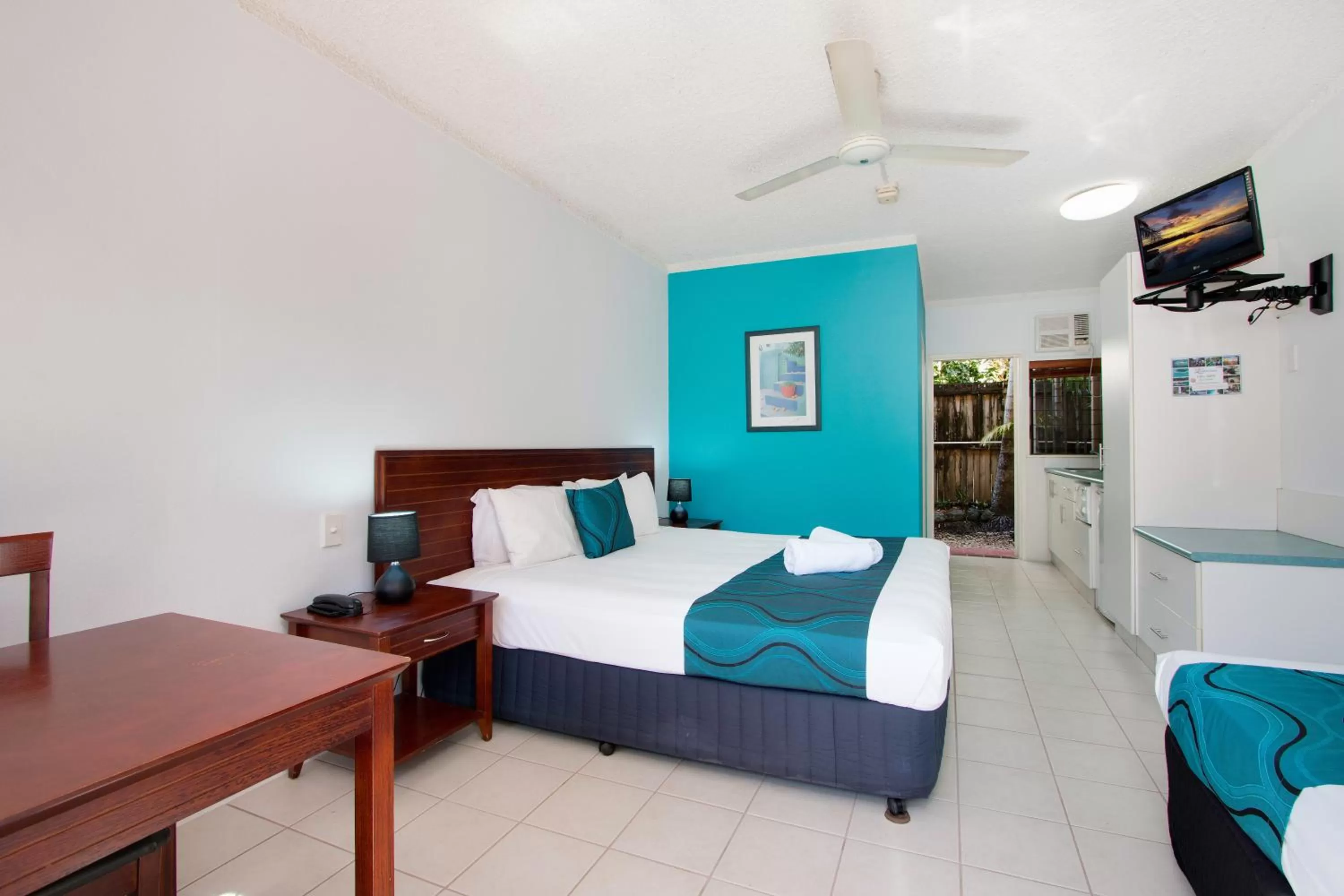 Superior Twin or Triple Suite in Cairns City Palms