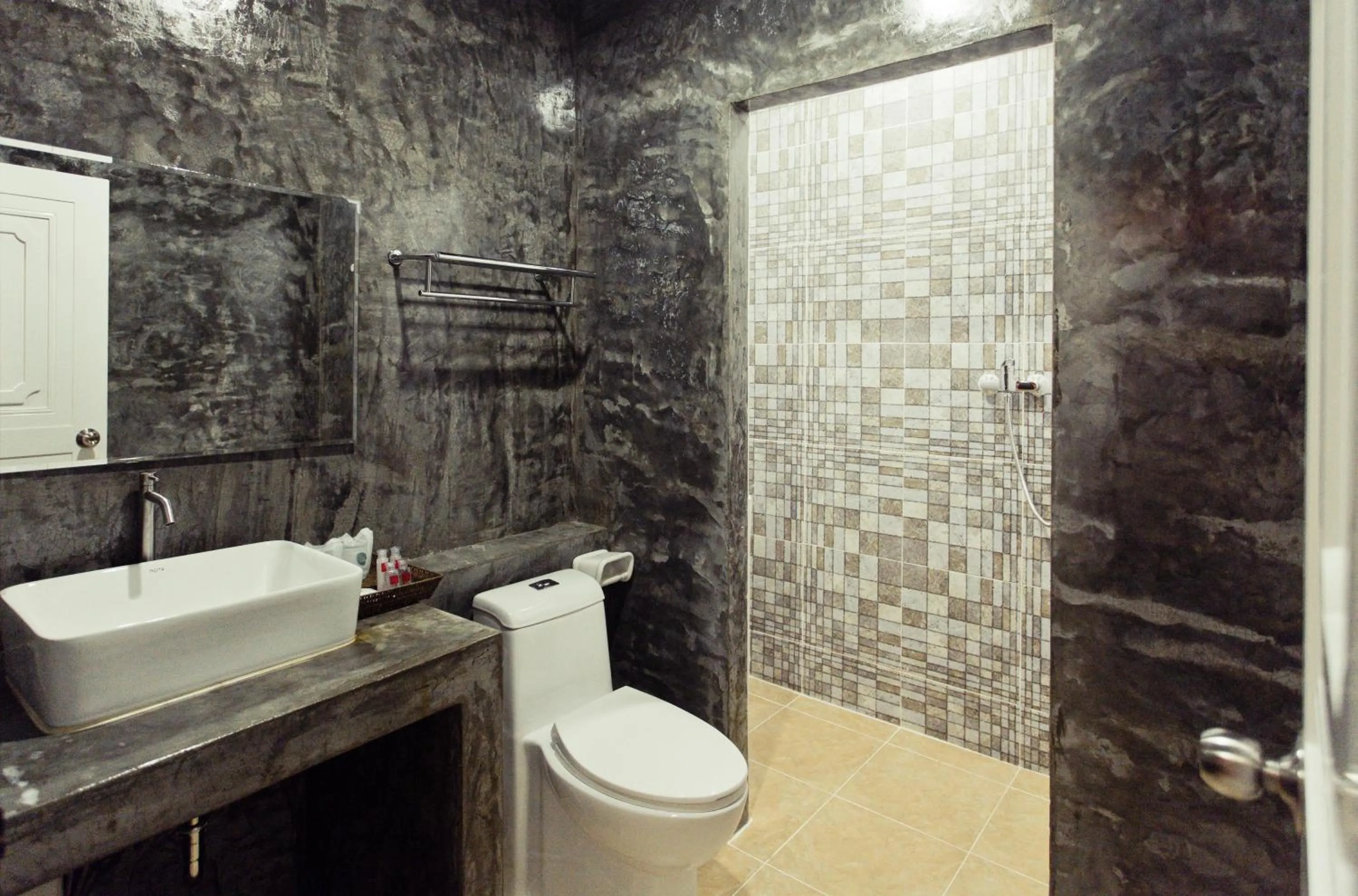 Superior King Room in The Proud Hotel