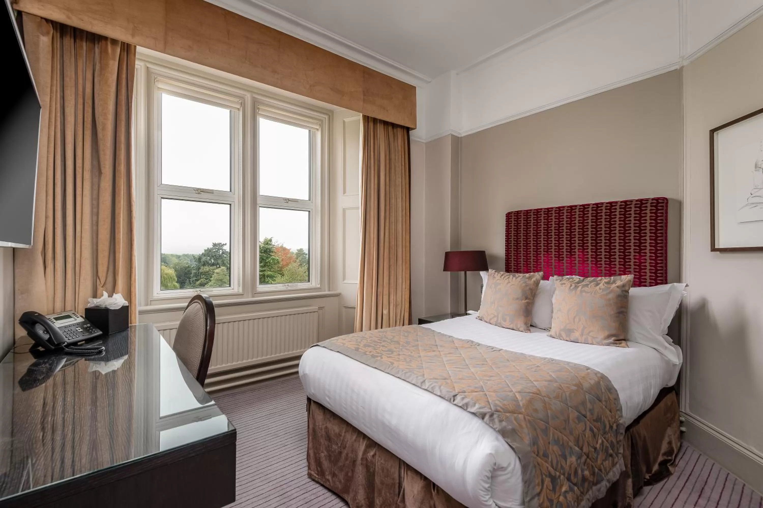 Single Room - Main Building in Hartsfield Manor