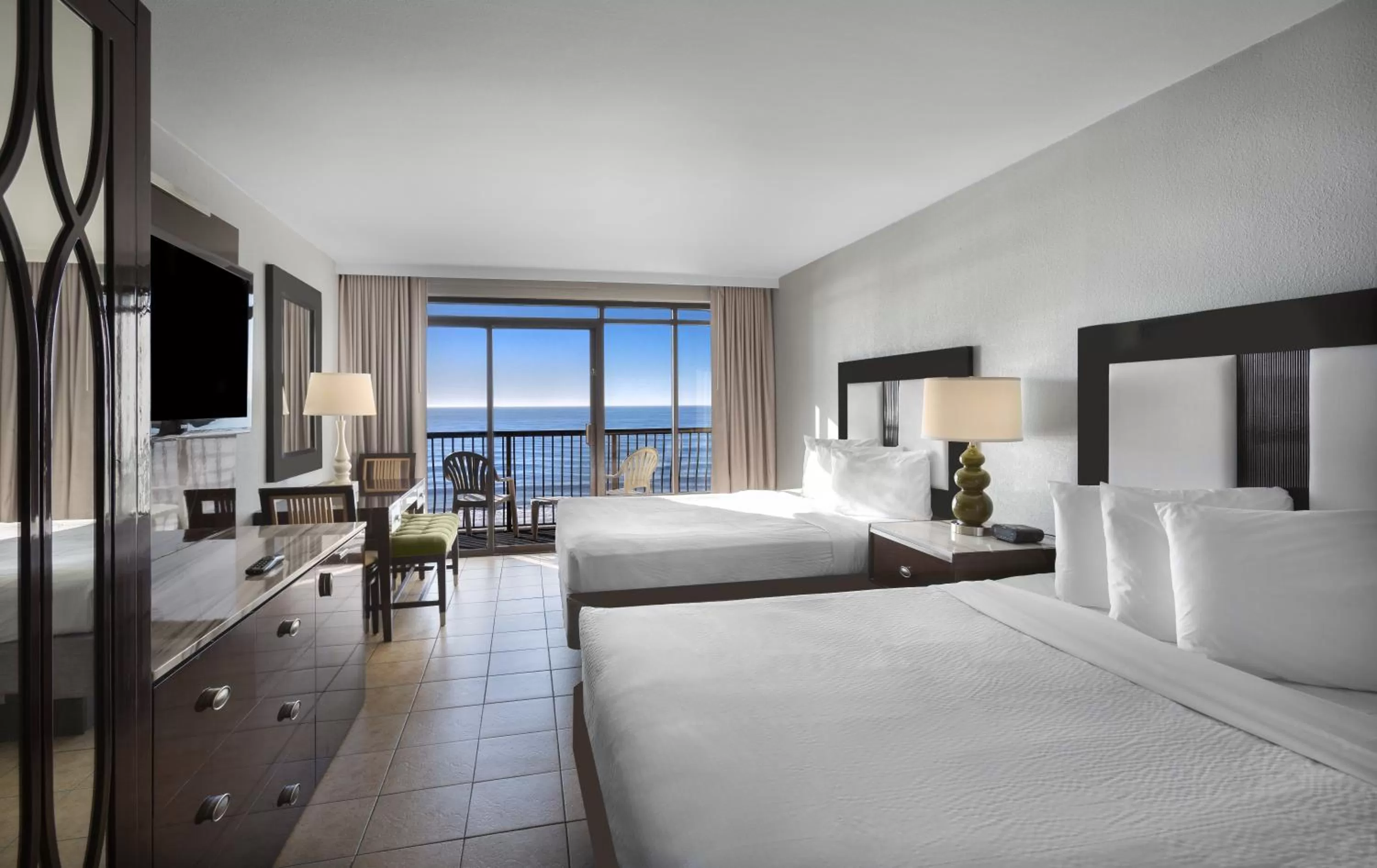 Premium Room with Two Double Beds - Ocean Front in Hotel Blue