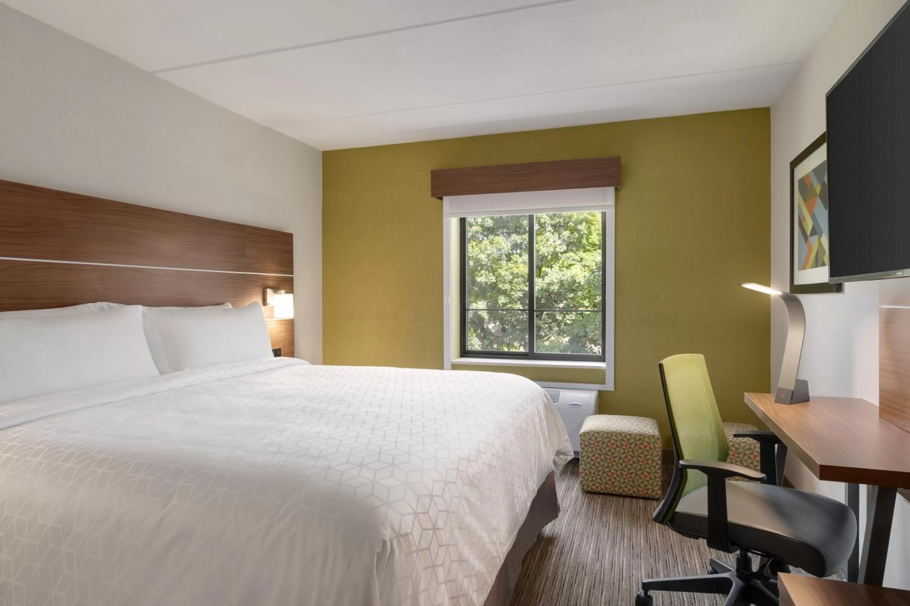 King Room - Mobility Access/Hearing Accessible in Holiday Inn Express - Plattsburgh by IHG