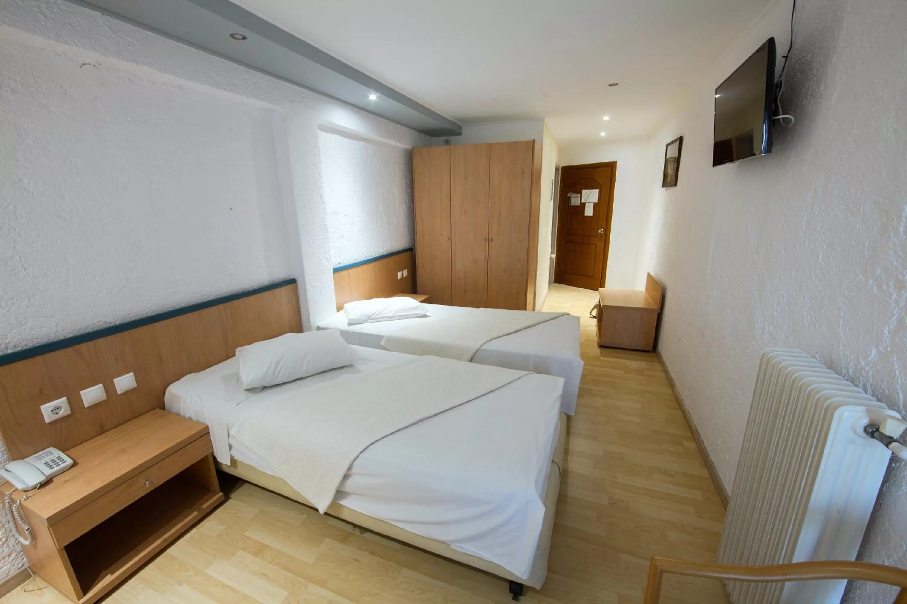 Photo of the whole room, Bed in Thomas Beach Hotel