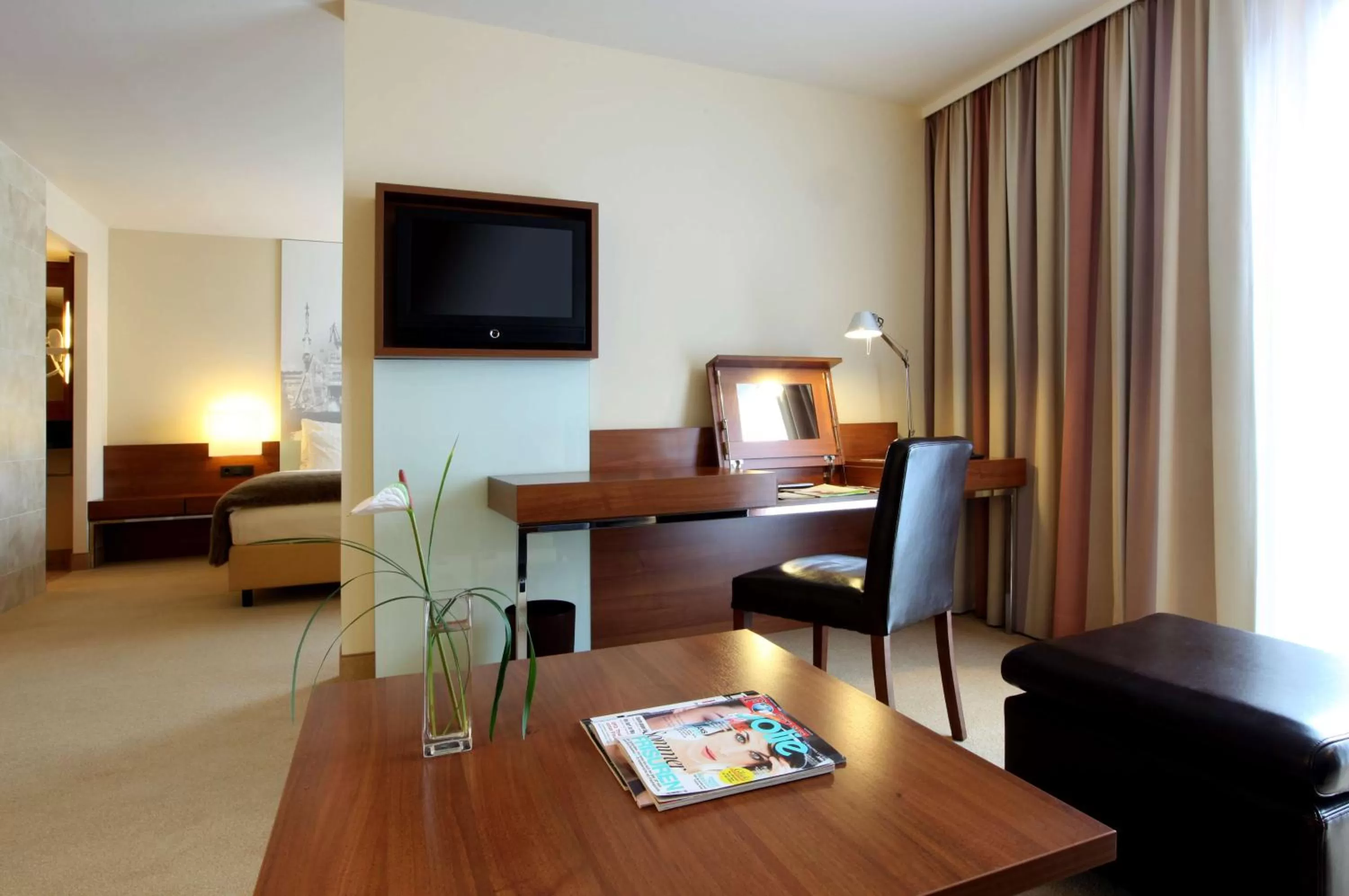 Junior Suite in Lindner Hotel Hamburg am Michel, part of JdV by Hyatt