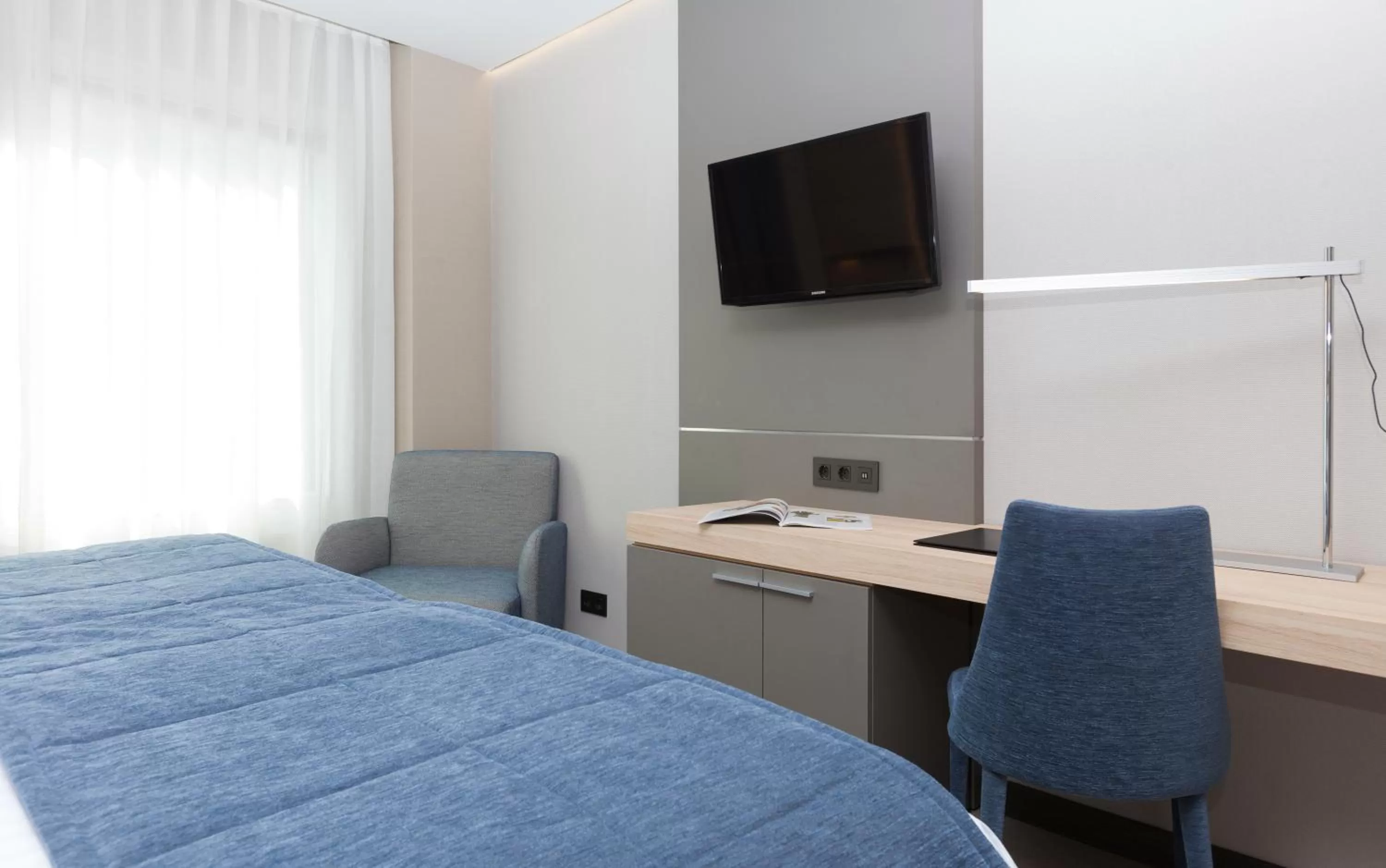 Deluxe Double Room with King Bed in Hotel Liabeny