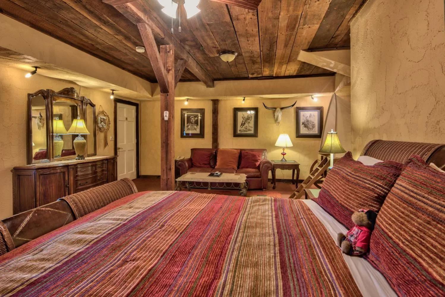 Family Room in Southern Cross Guest Ranch
