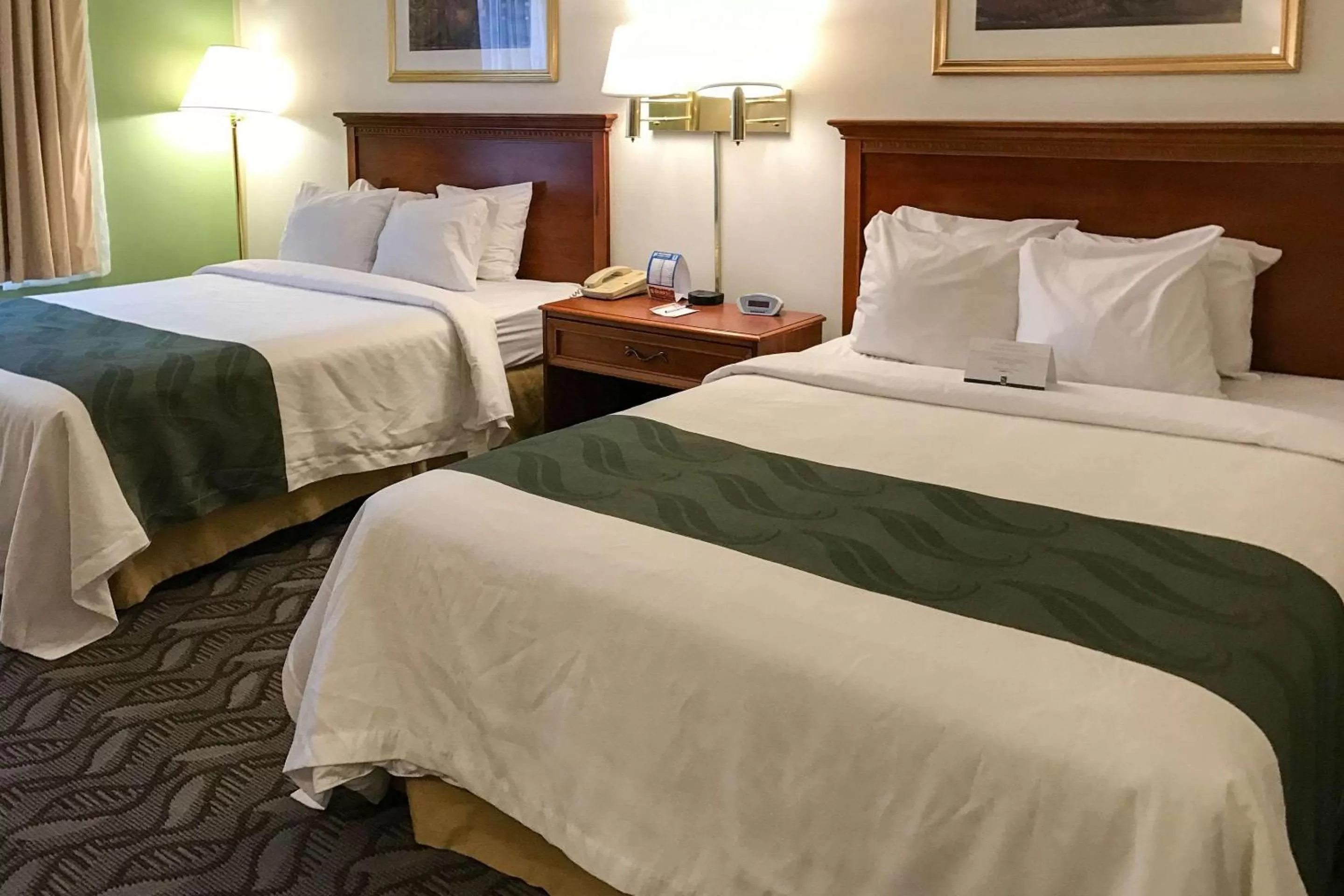 Double Room with Two Double Beds - Non-Smoking in Quality Inn