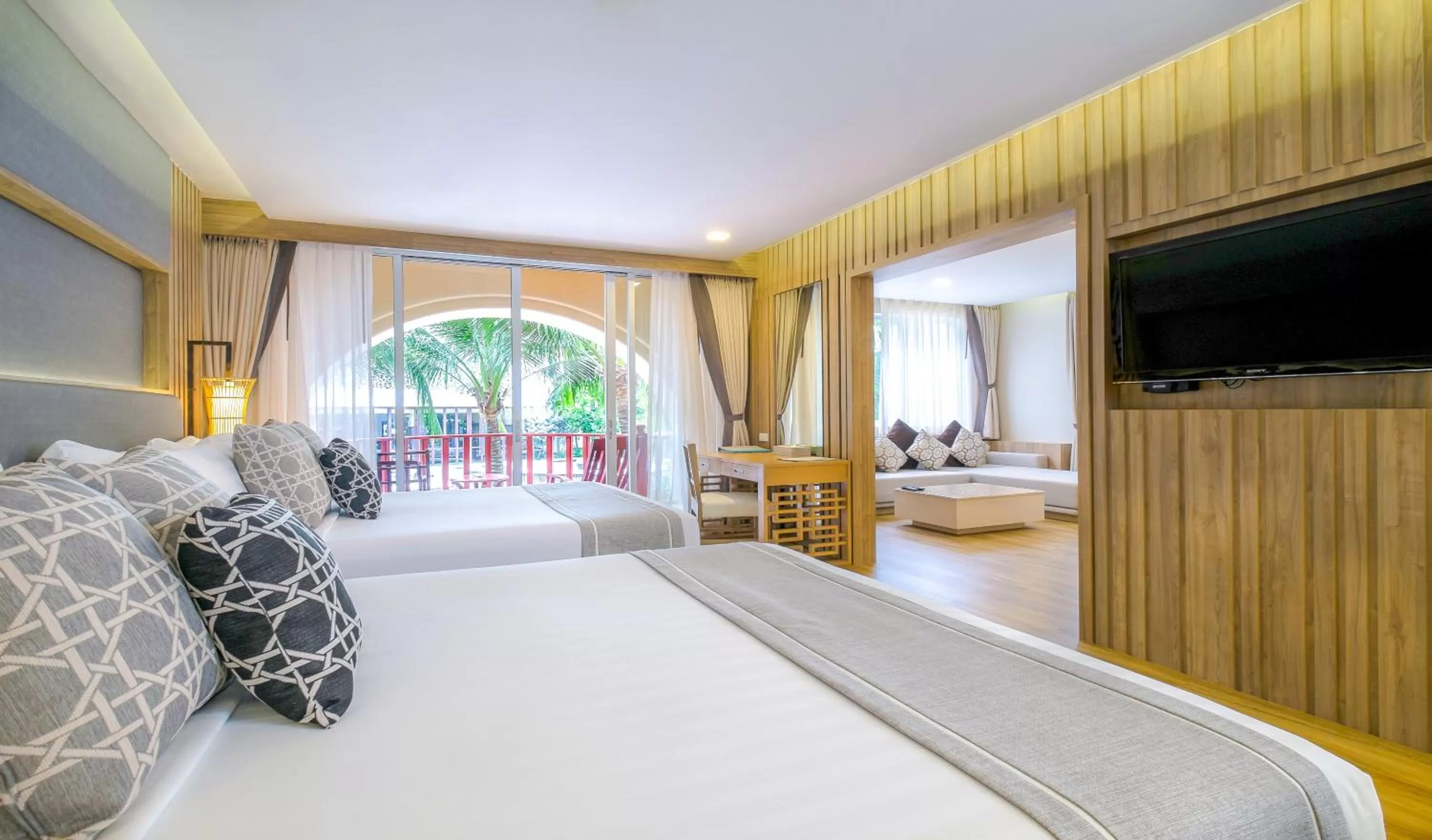 Family Room with Pool Access in Phuket Graceland Resort and Spa - SHA Extra Plus