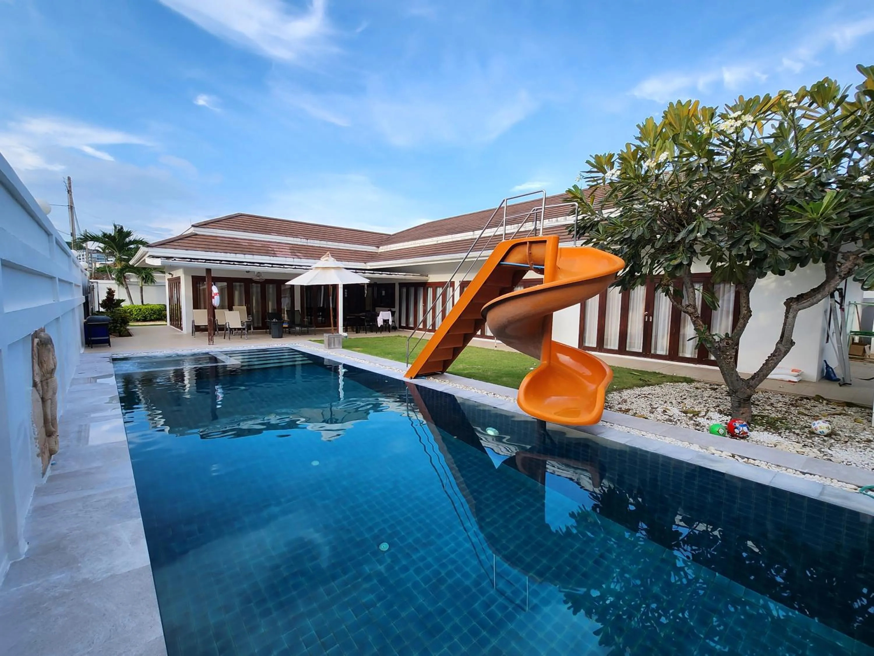 ทิวาพูลวิลล่า หัวหิน Thiva Pool Villa Hua Hin