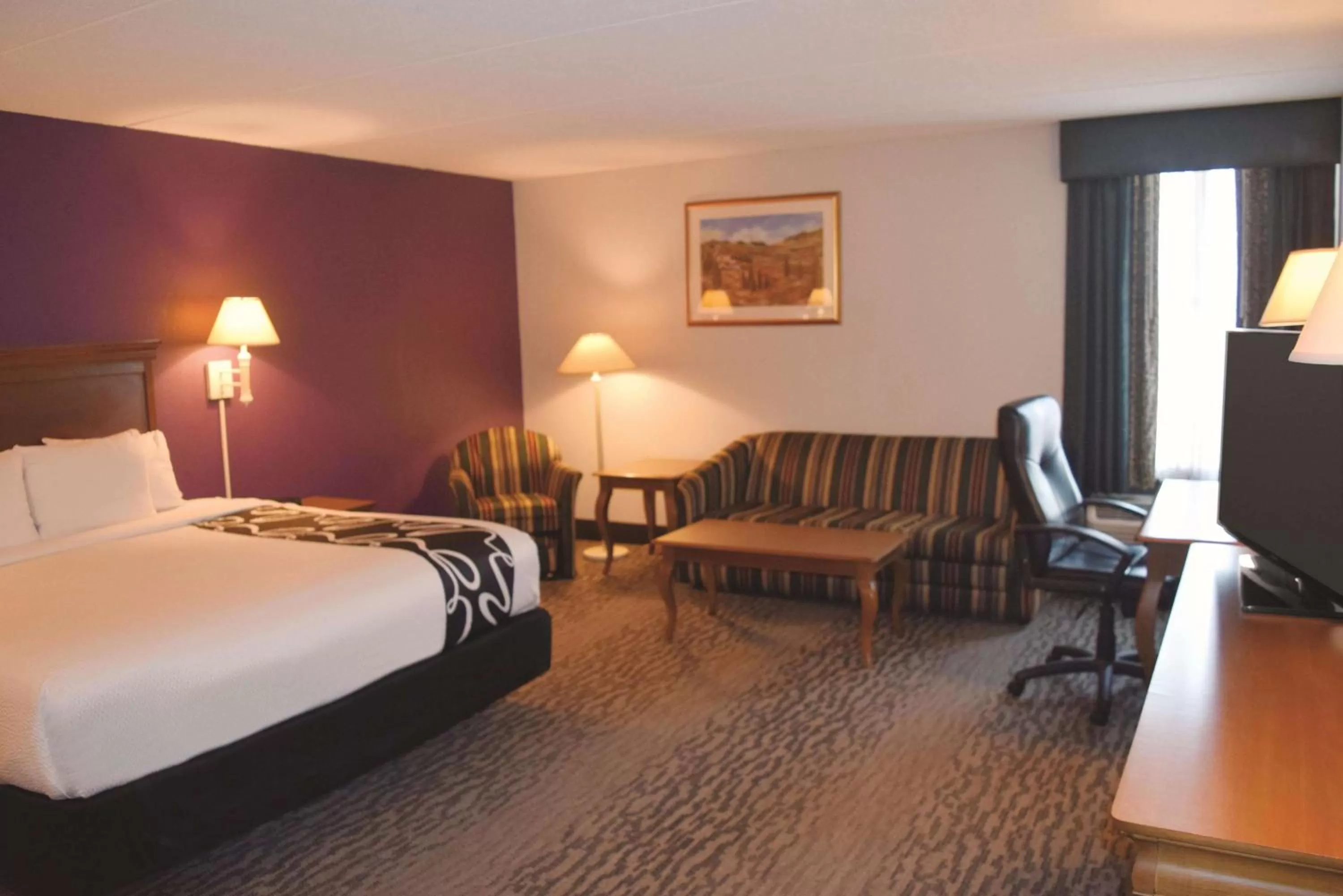 King Room in La Quinta Inn by Wyndham Binghamton - Johnson City