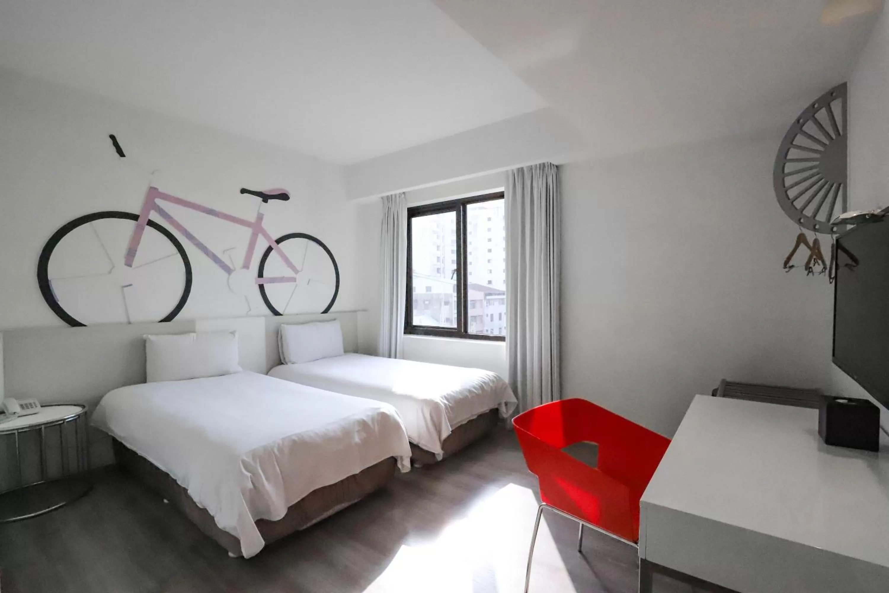 Standard Twin Room in Hotel Initial-Taichung