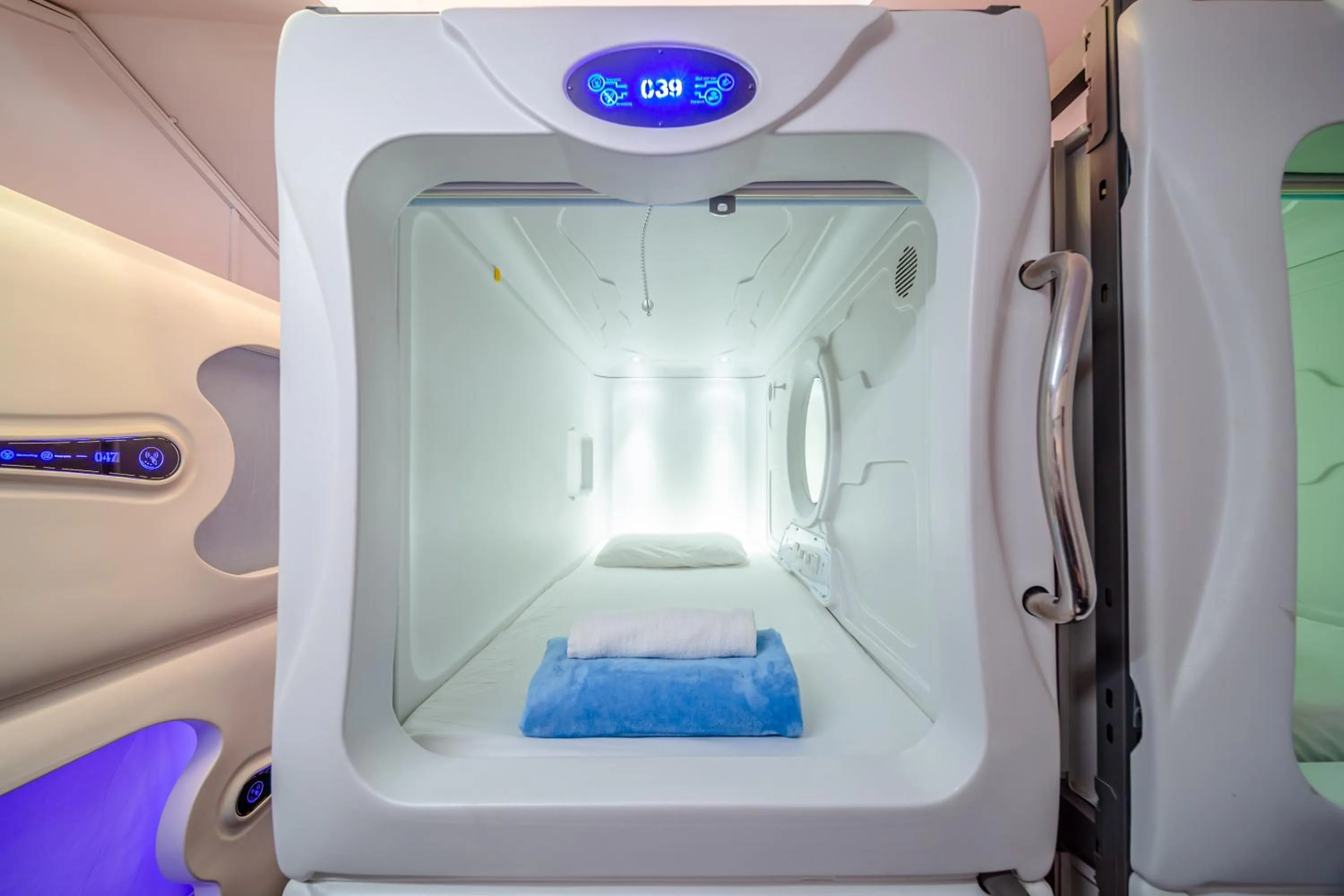 Single Space Pod (No Window) in K Space Inn 569