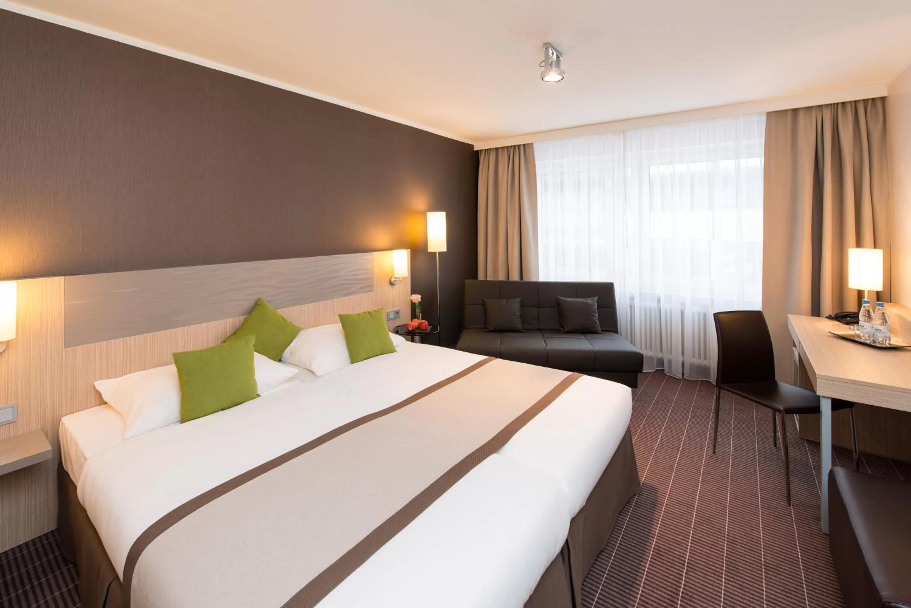 Triple Room in Hotel New Orly