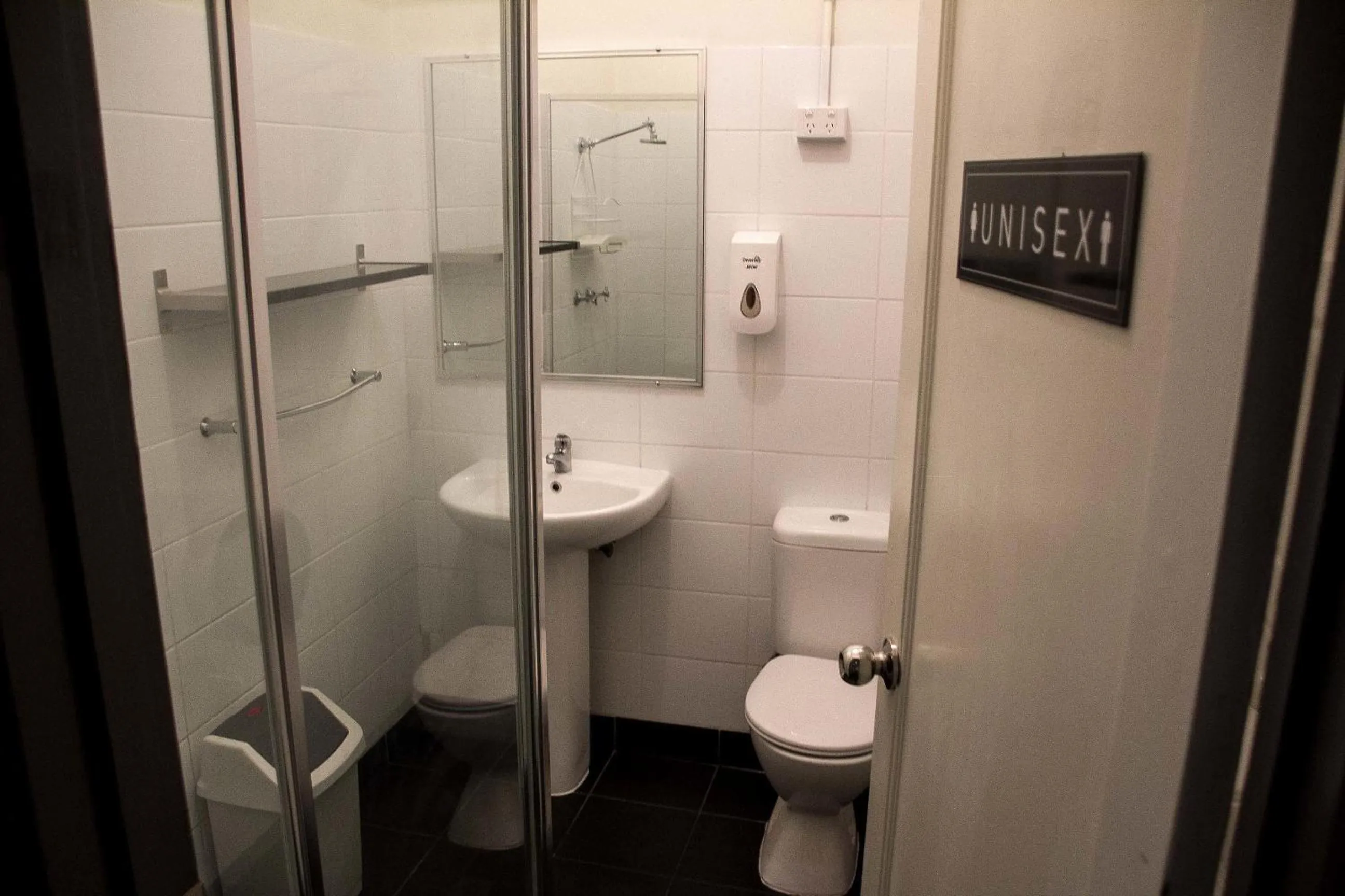 Bed in 6-Bed Mixed Dormitory Room in The Shiralee