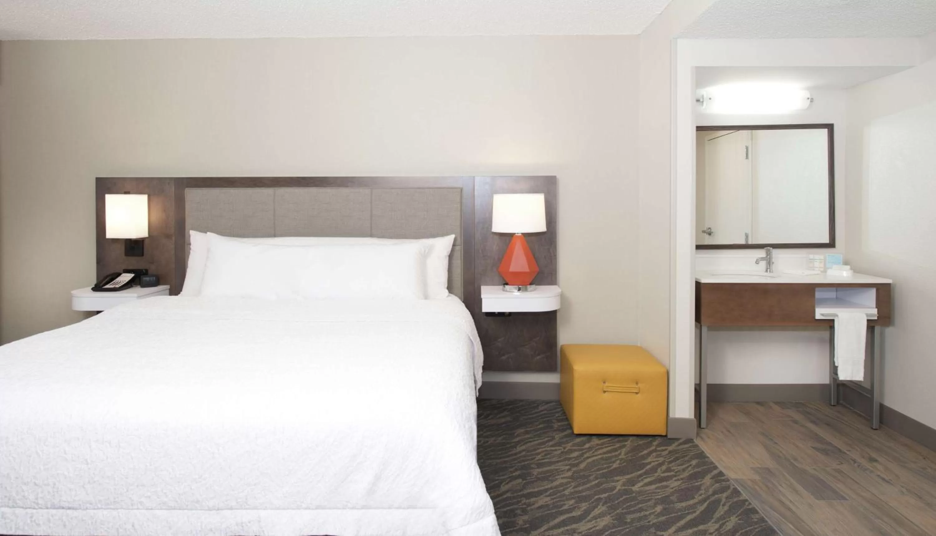 King Suite - Hearing Access/Non-Smoking in Hampton Inn & Suites N Ft Worth-Alliance Airport