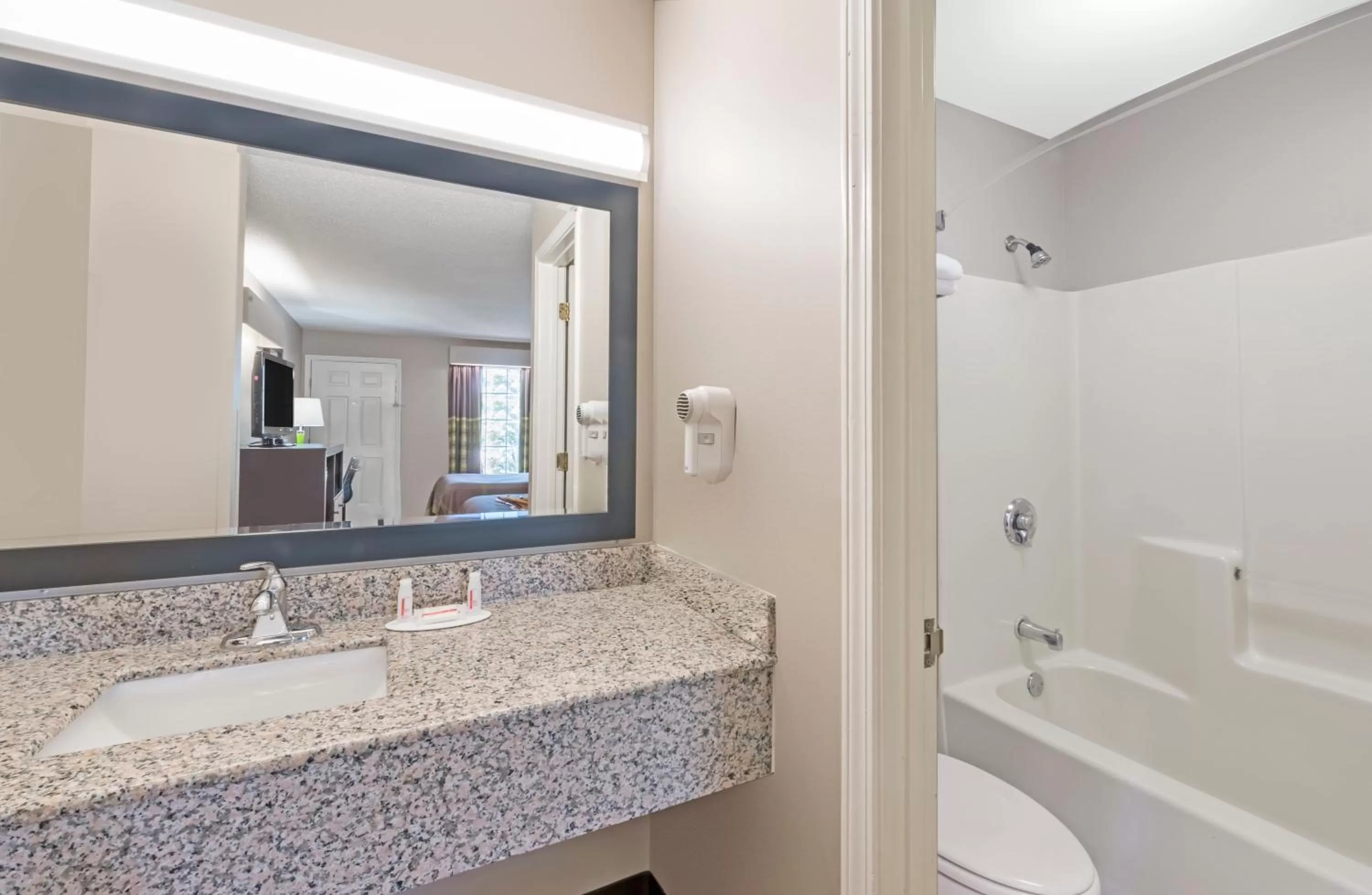 King Room - Non-Smoking in Super 8 by Wyndham Alexander City