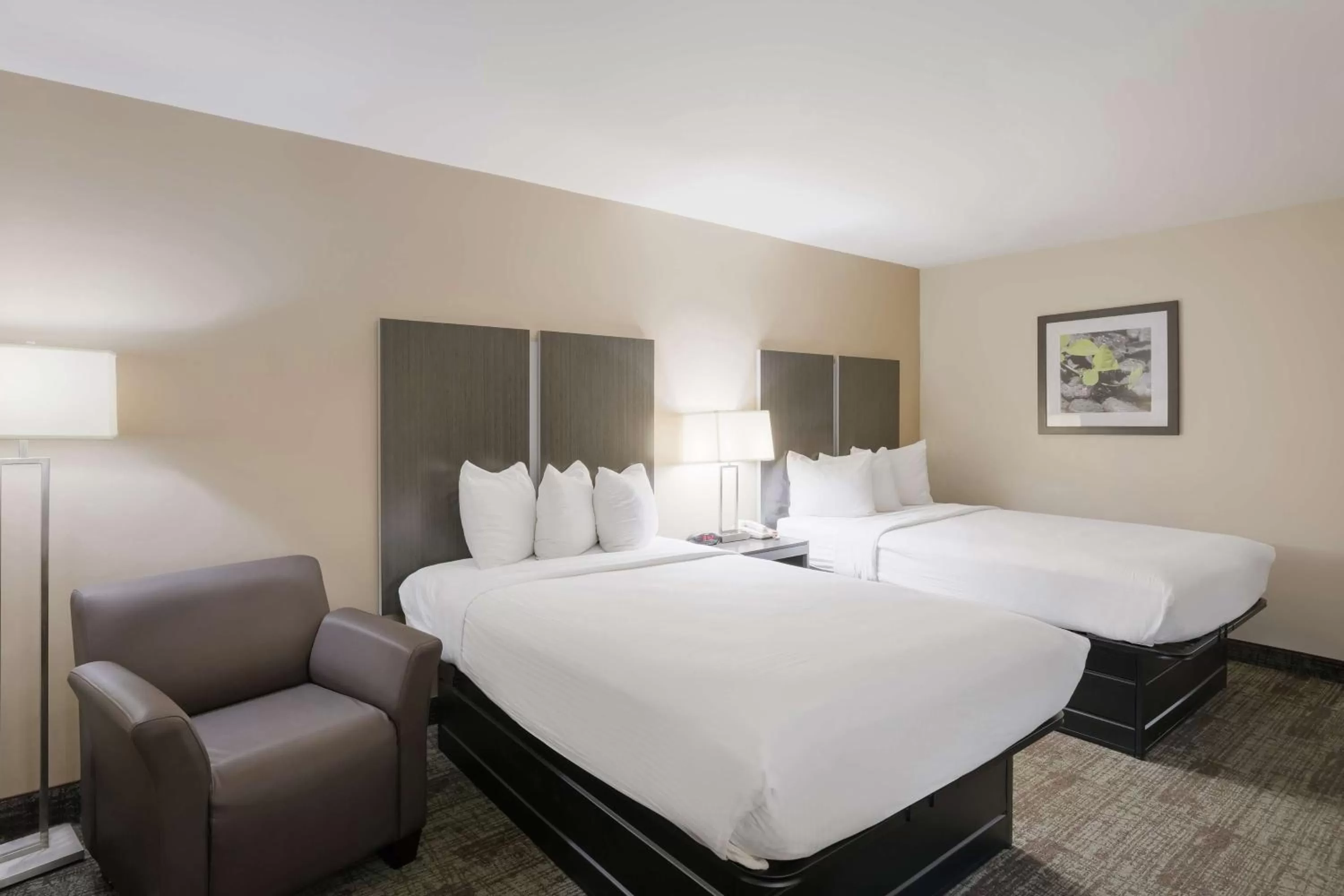 Double Room with Two Double Beds in Best Western Northwest Indiana Inn