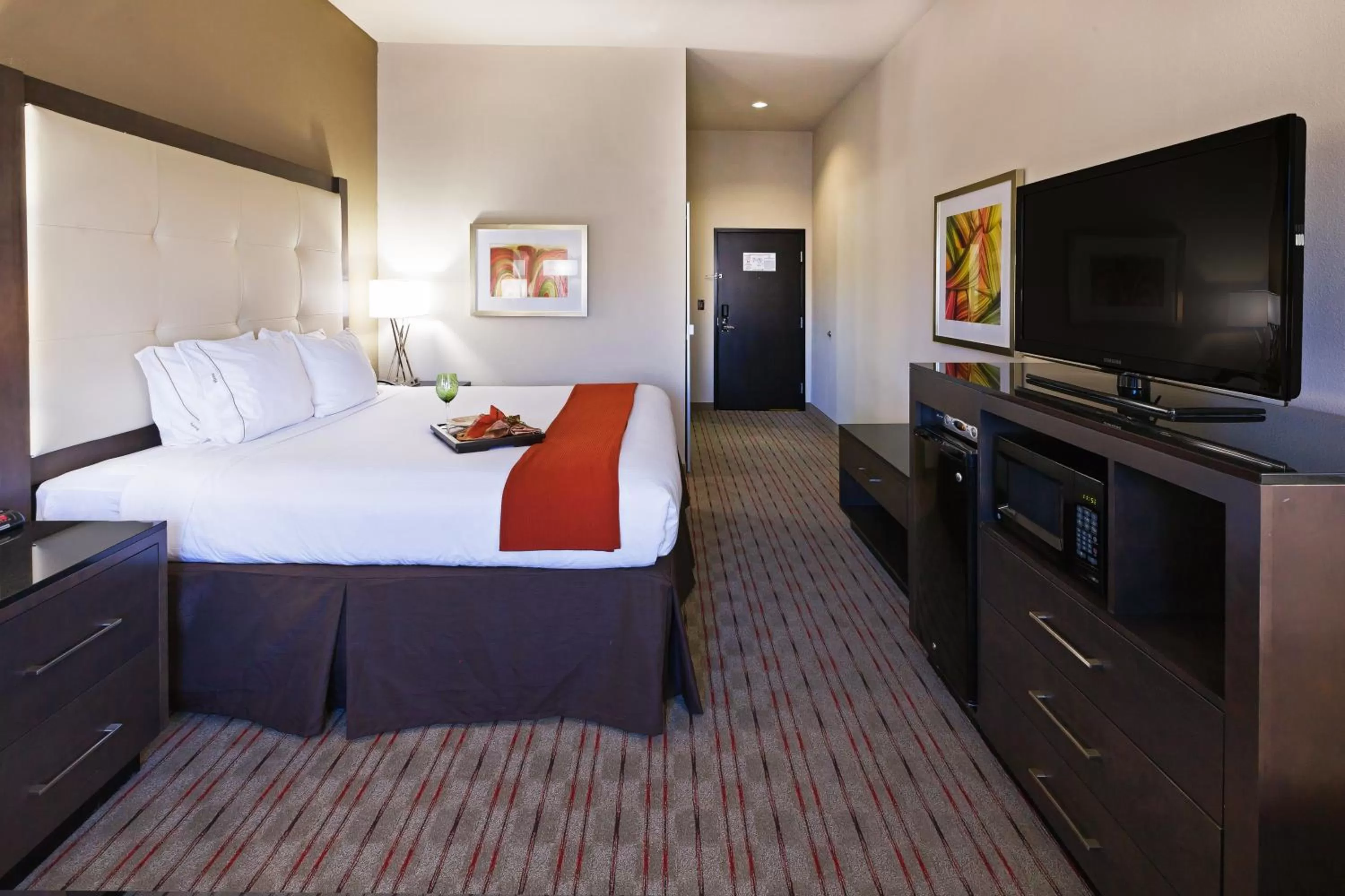 King Room - Mobility Access/Roll in Shower - Non-Smoking in Holiday Inn Express Frisco Legacy Park Area, an IHG Hotel