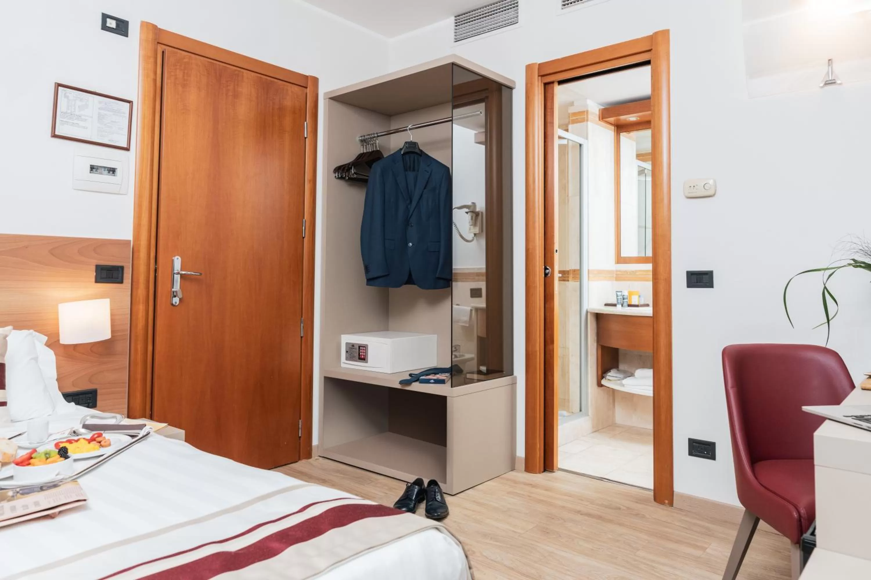 Superior Single Room in Hotel Royal Falcone