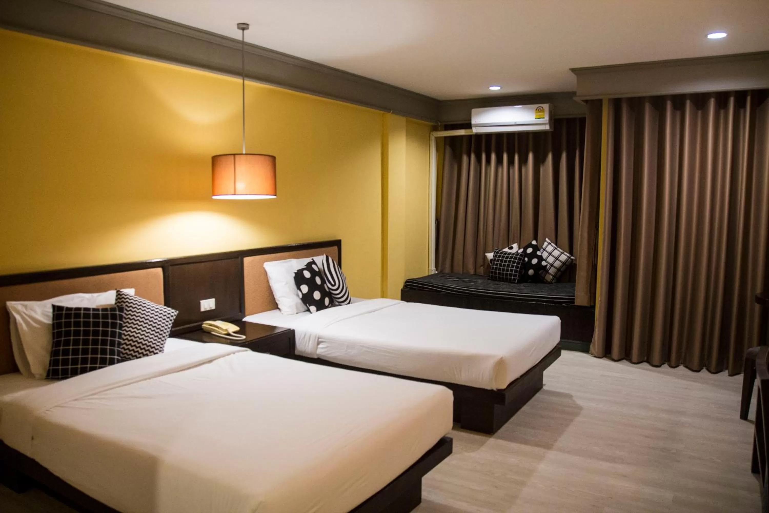 Superior Twin Room with River View in Aekpailin River Kwai Resort