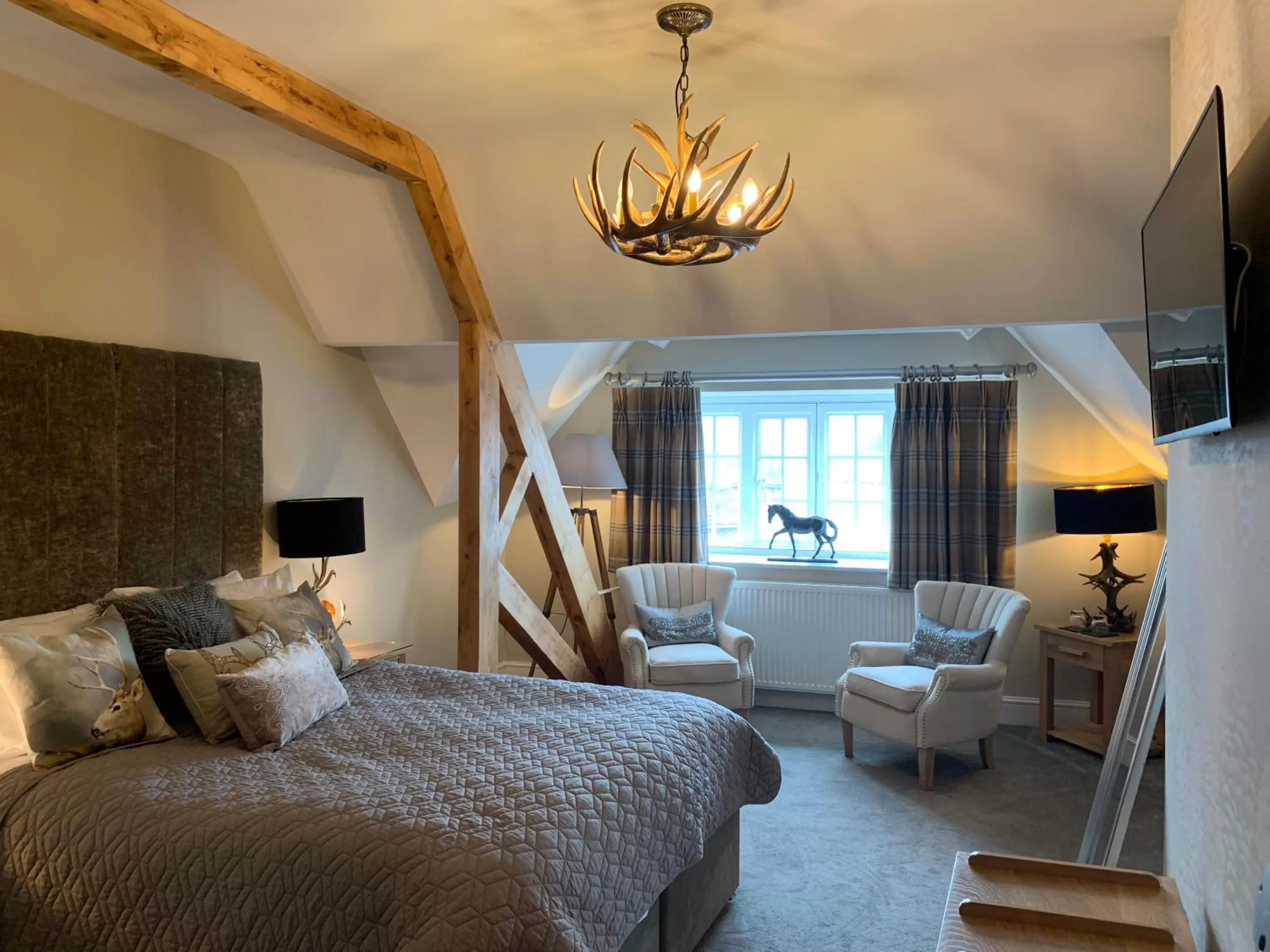 Superior King Room in The Wheatsheaf Hotel, Sandbach