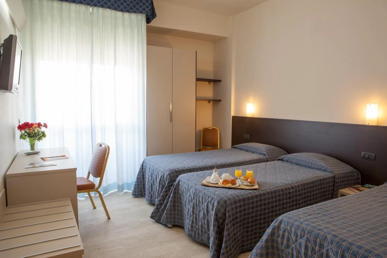 Triple Room in AUTO PARK Hotel