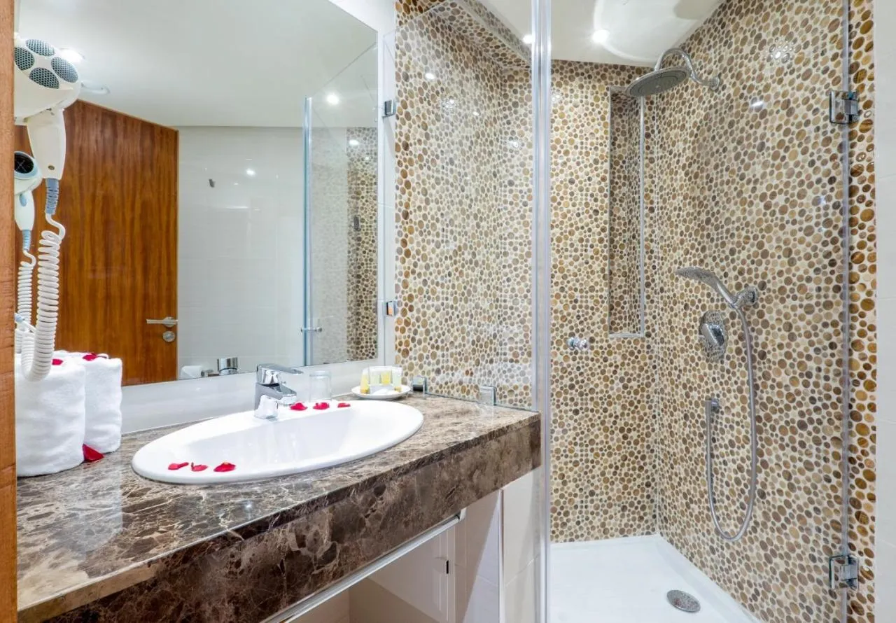 Deluxe Room (2 Adults + 1 Child) in Hotel Ayoub & Spa