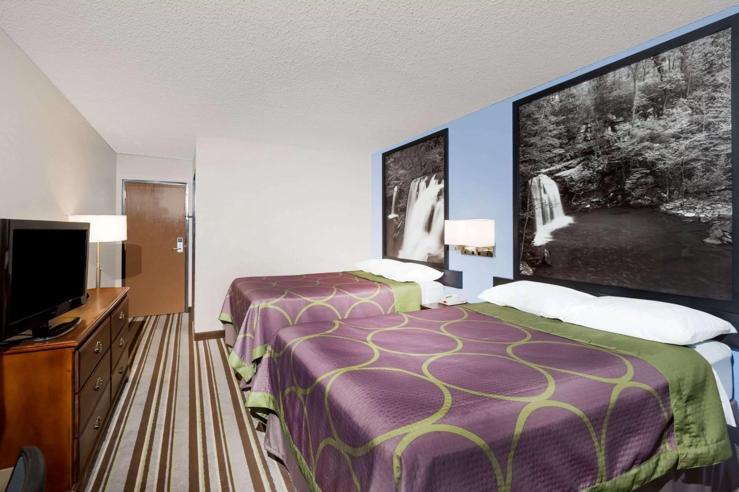 Deluxe Double Room with Two Double Beds - Non-Smoking in Super 8 by Wyndham Jonesboro