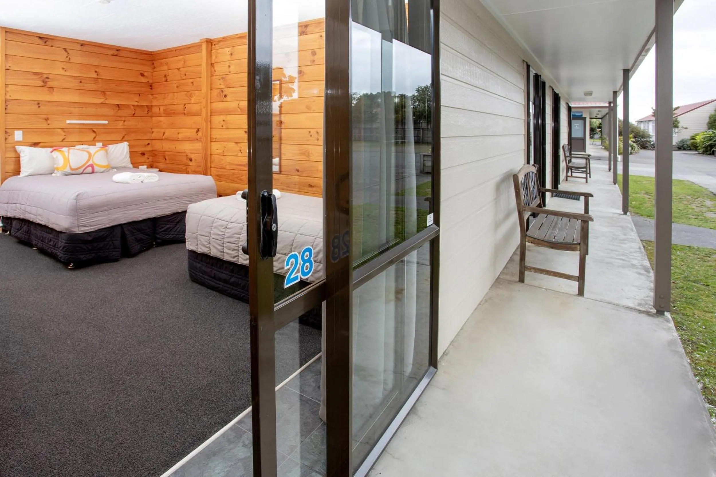 Superior Studio in Wellington TOP 10 Holiday Park