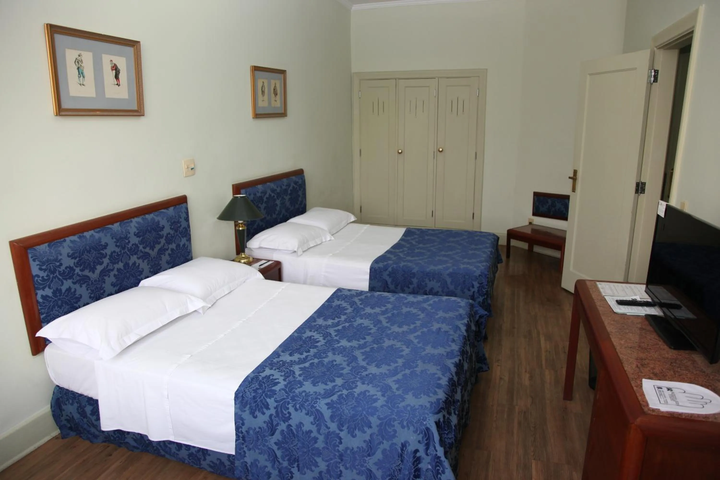 Superior Twin Room - single occupancy in San Raphael Hotel