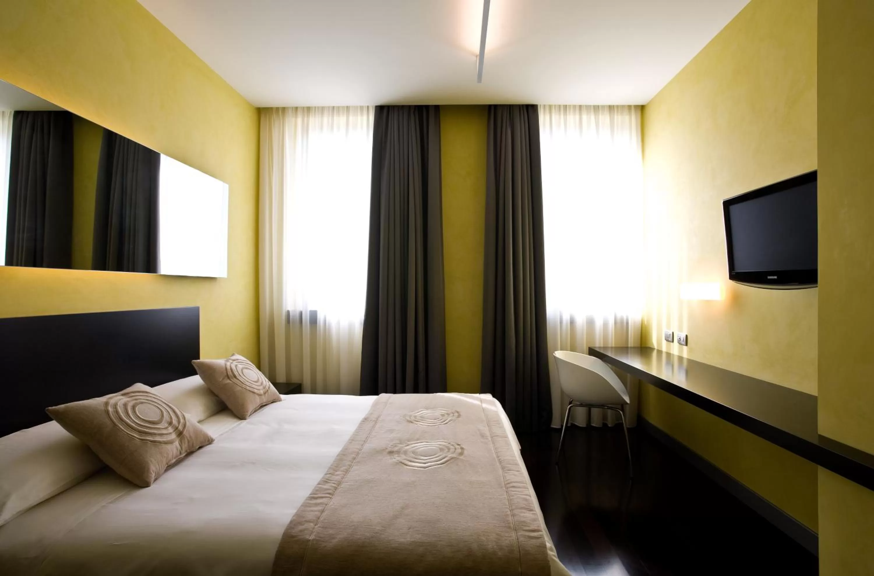 Superior Double or Twin Room in Eos Hotel