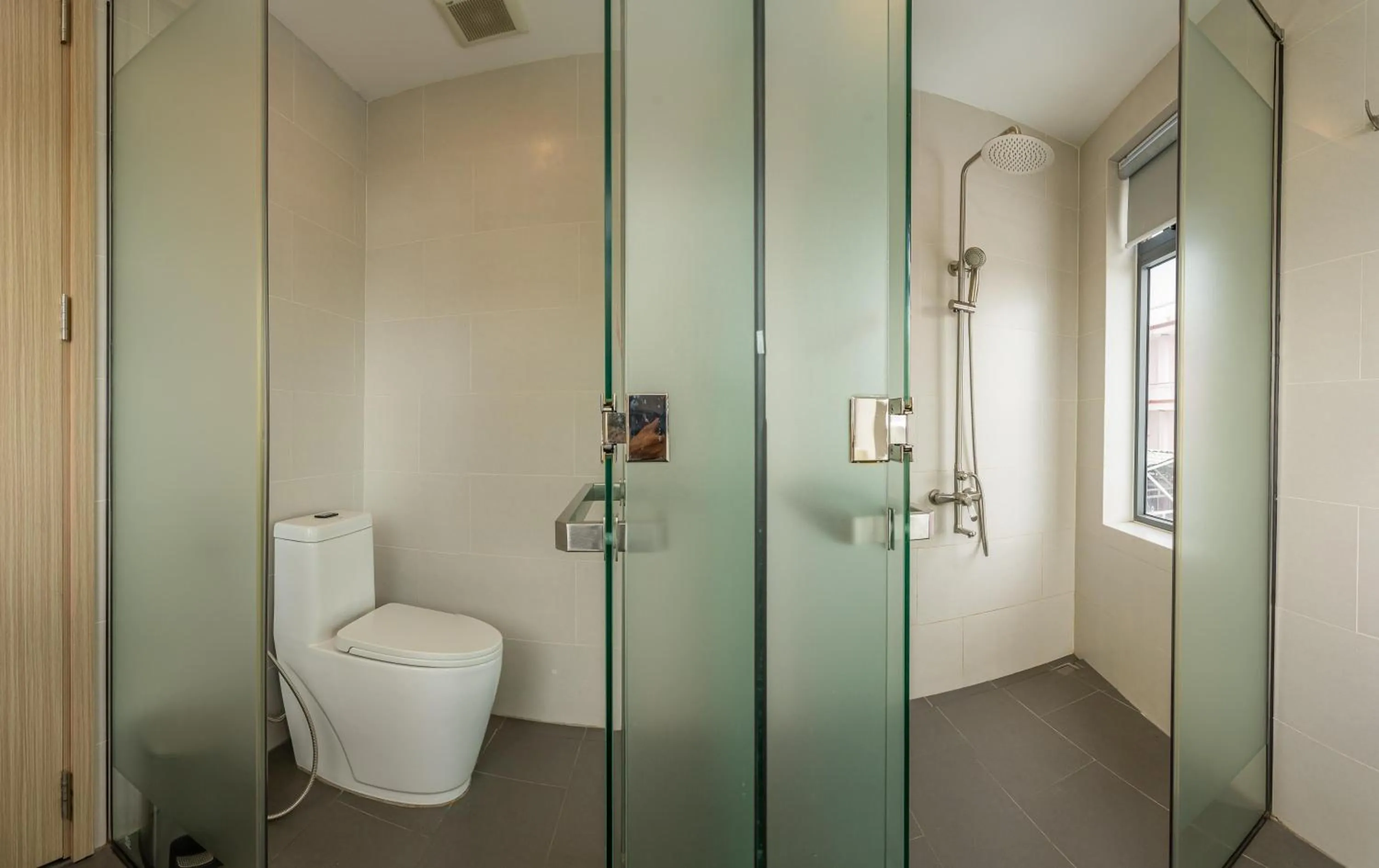 Superior Family Room in An Phu Hotel