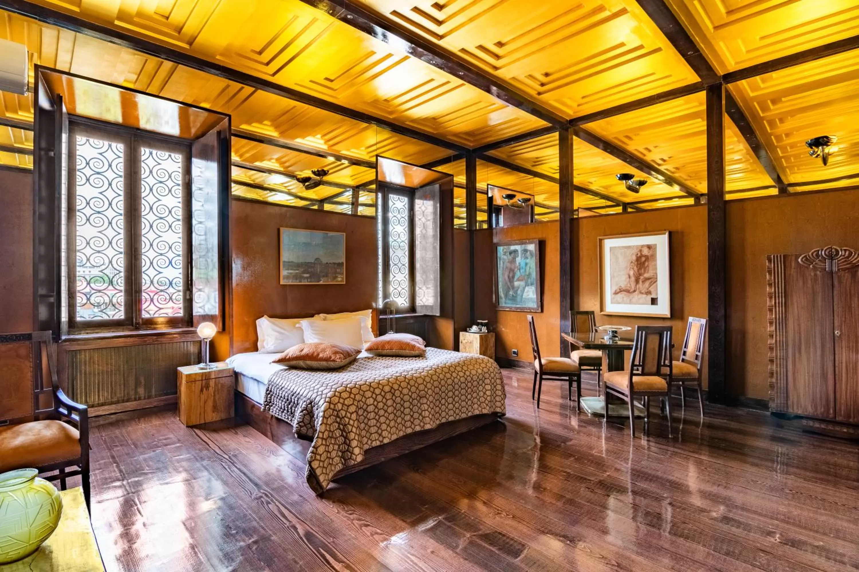 Double Suite in Castle in Old Town