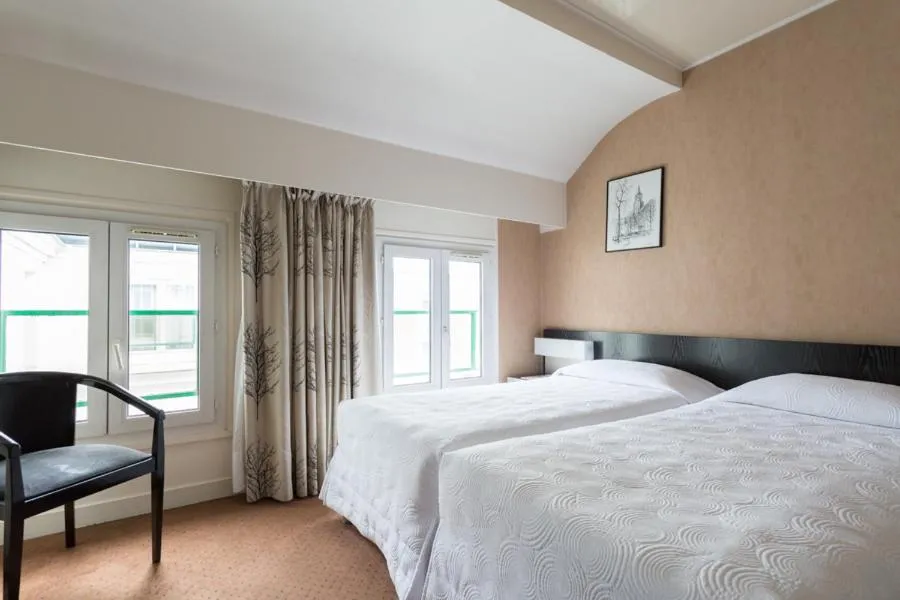 Superior Twin Room in HOTEL ALISON