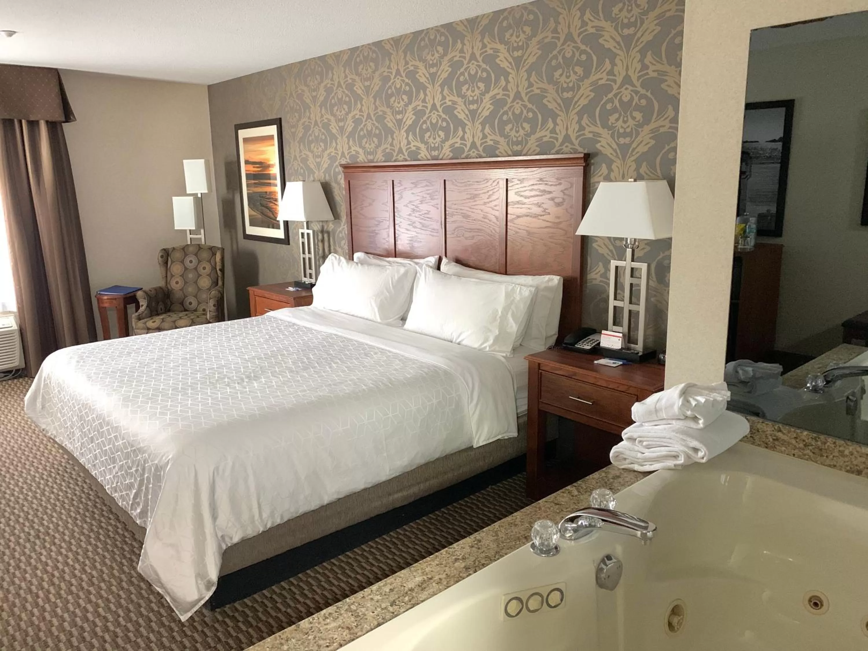 King Room - Non-Smoking in Holiday Inn Express Holland by IHG