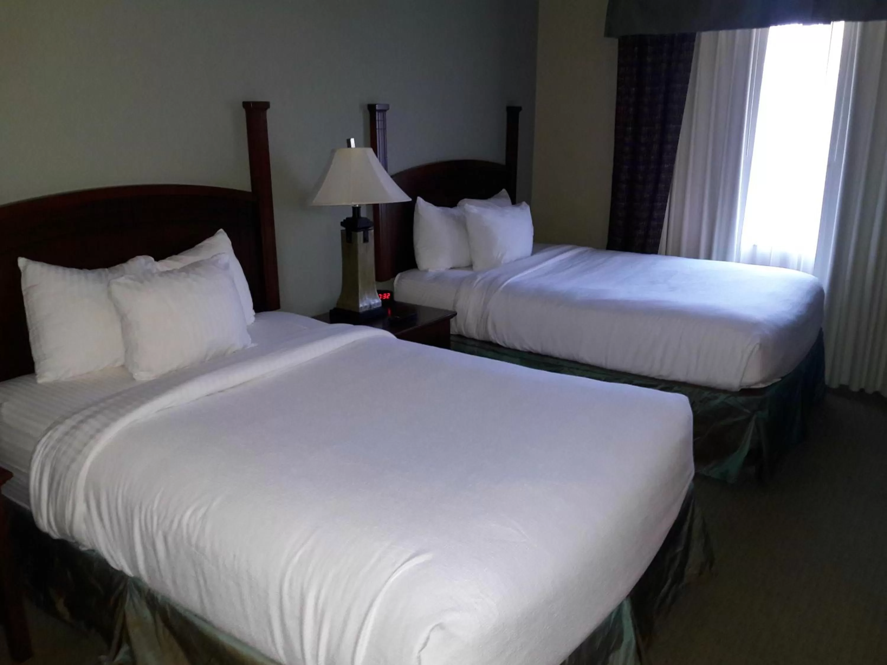 Deluxe Suite in WeStay Suites - Covington/Mandeville