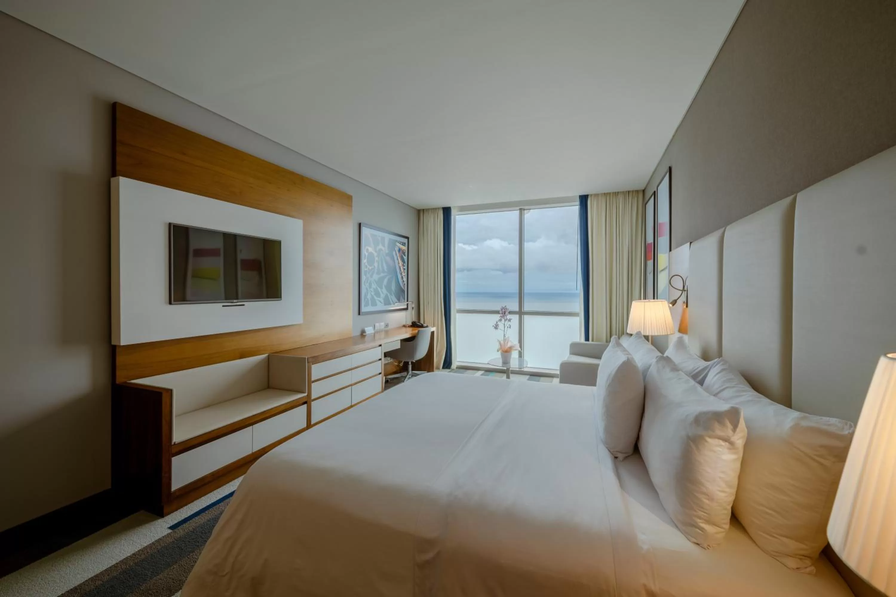 Classic King Room with Ocean View in Hotel InterContinental Cartagena by IHG