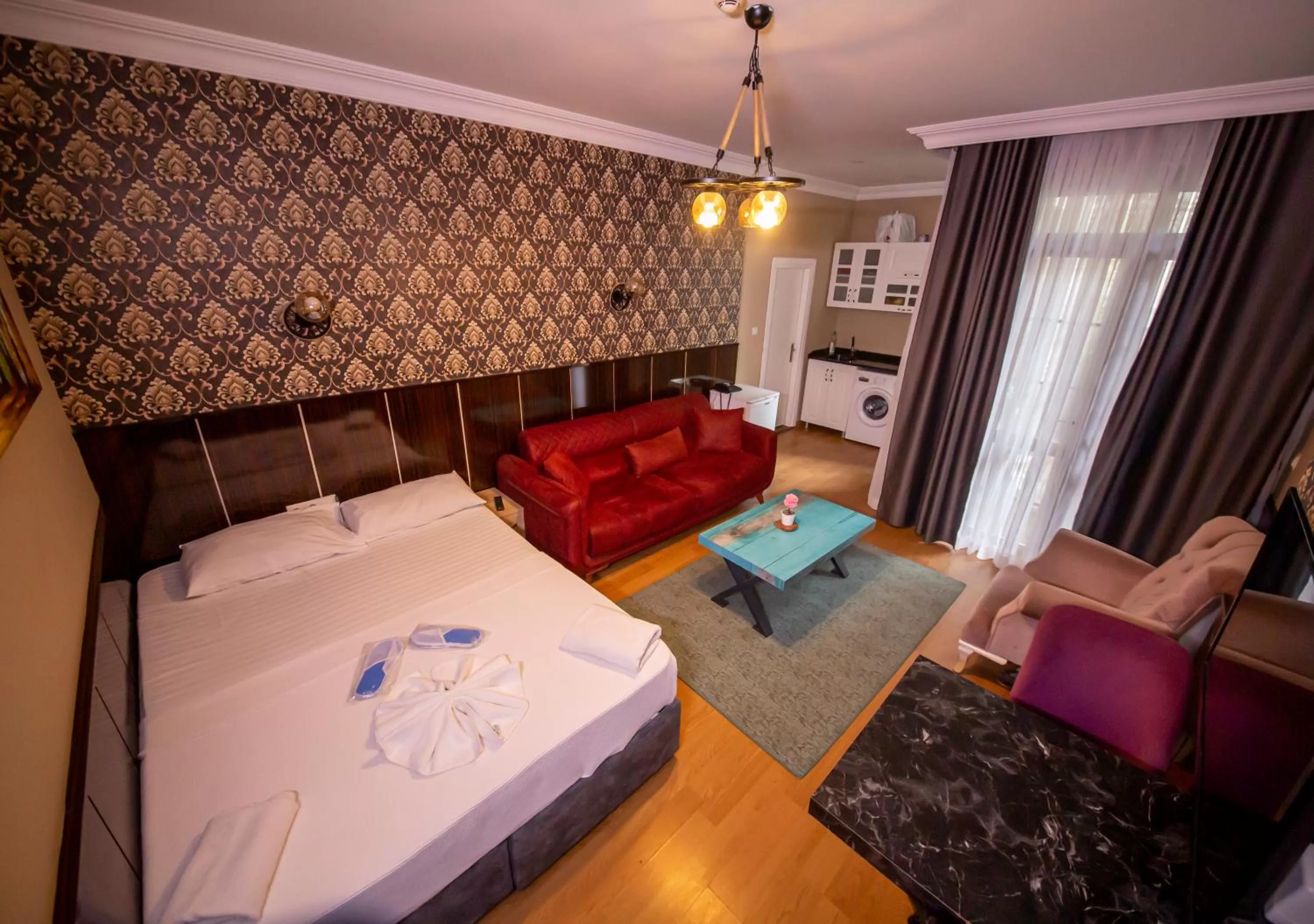 Family Room with Private Bathroom in Royal Palace Hotel