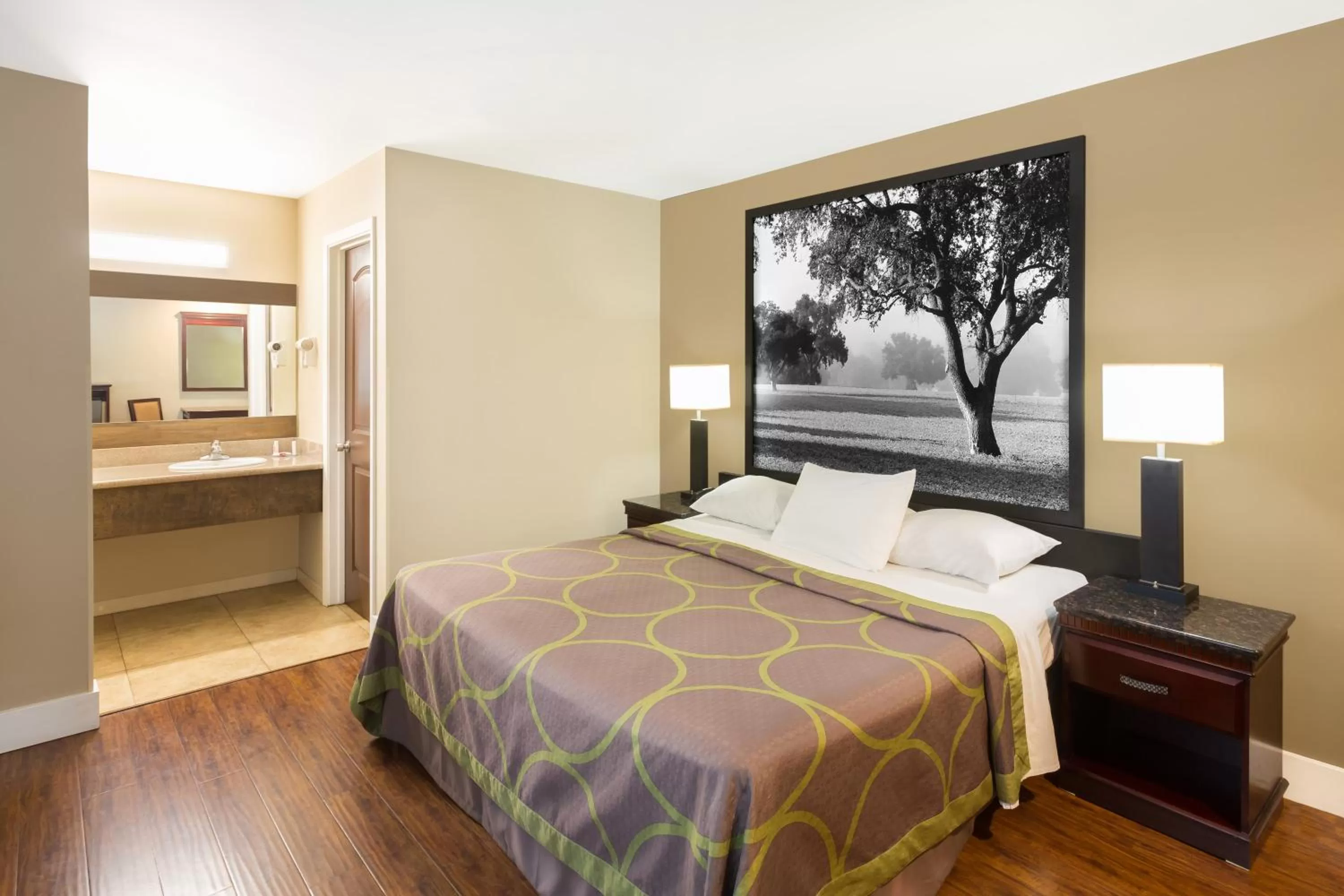 King Room - Non-Smoking in Super 8 by Wyndham Martinez