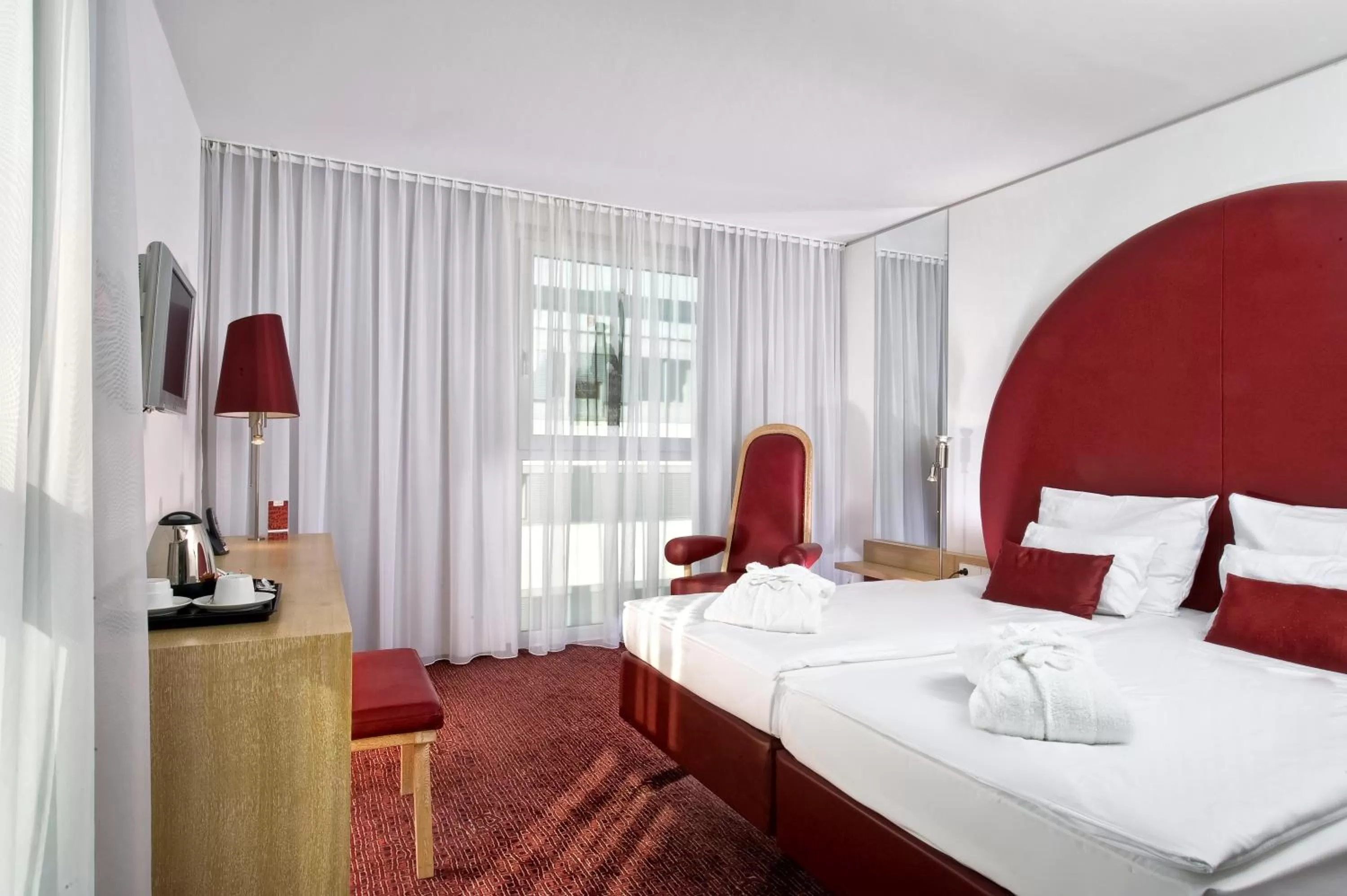Comfort Double or Twin Room in ARCOTEL Rubin Hamburg