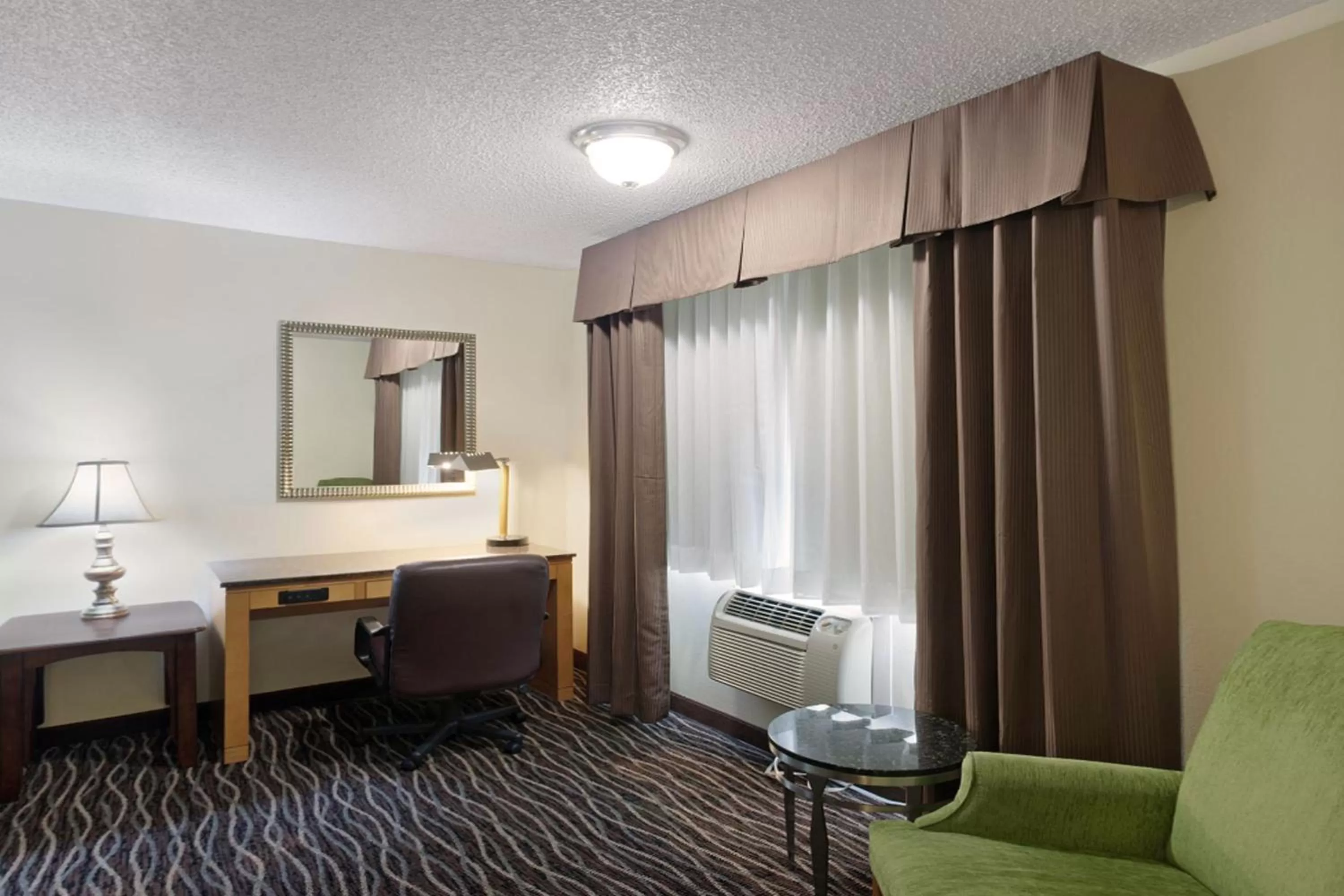 King Room - Non-Smoking in Days Inn by Wyndham Yakima