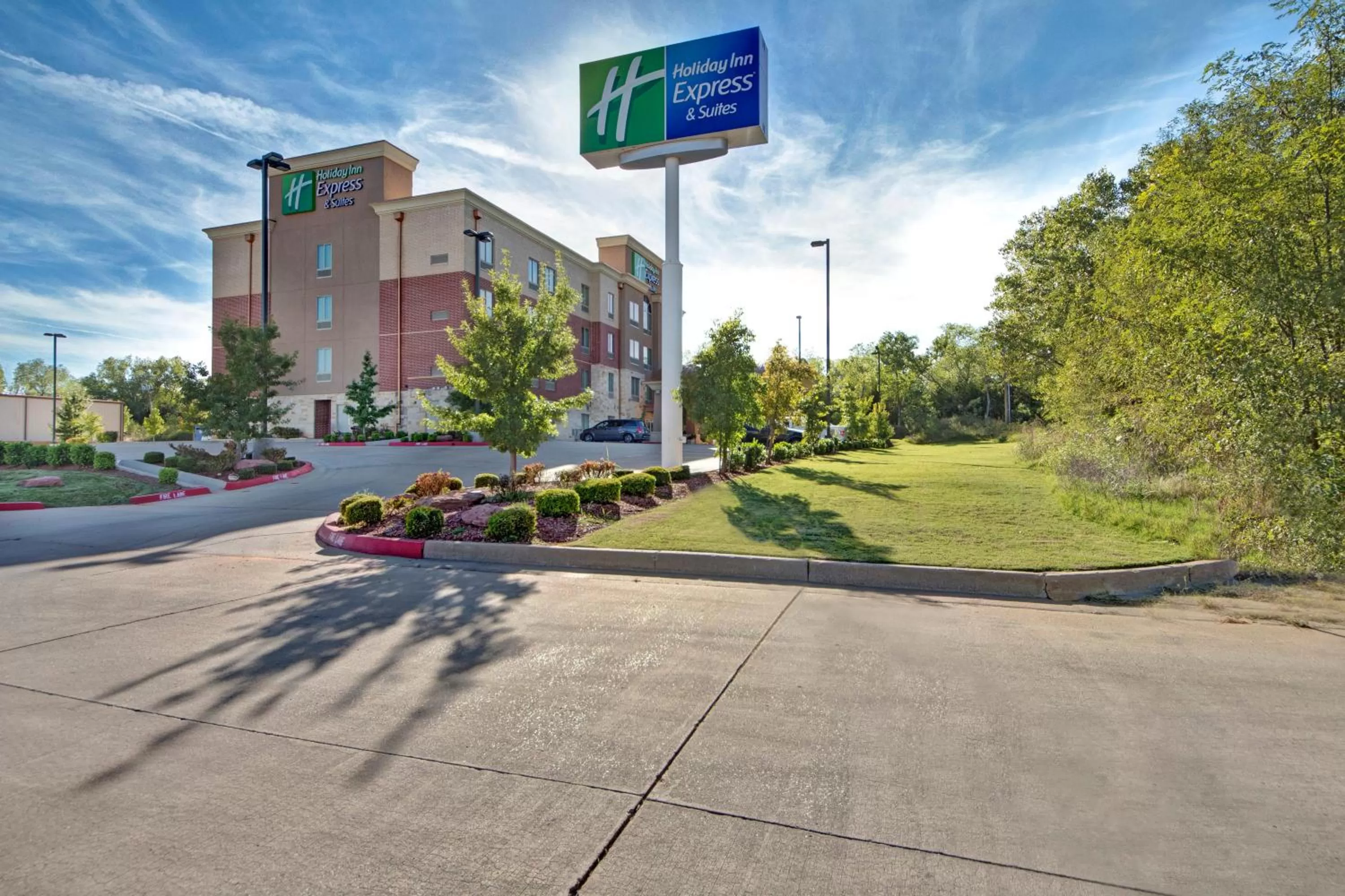 Holiday Inn Express and Suites Oklahoma City North by IHG
