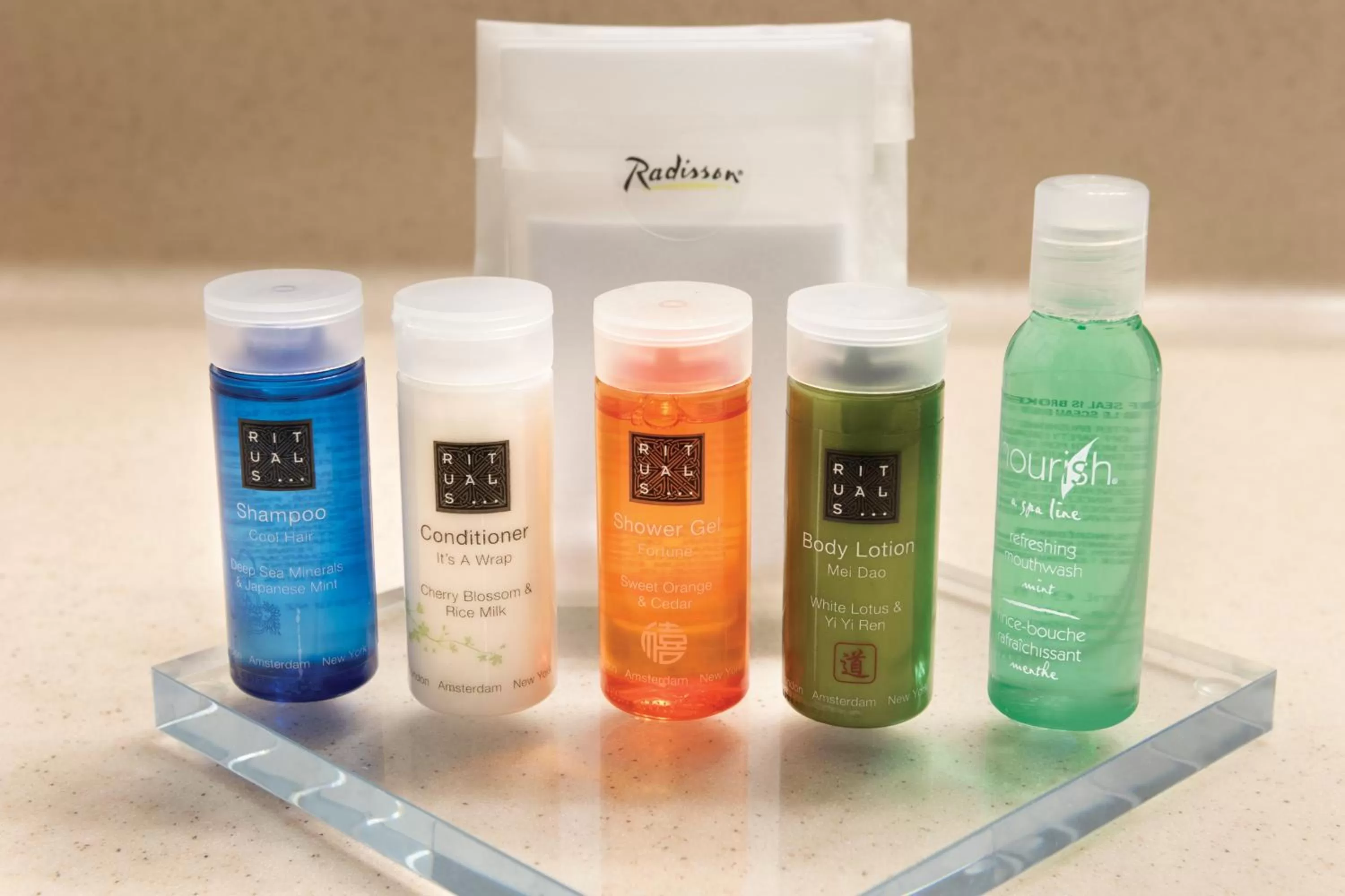 King Room with Sofa Bed - Non-Smoking in Radisson Hotel Ames Conference Center at ISU