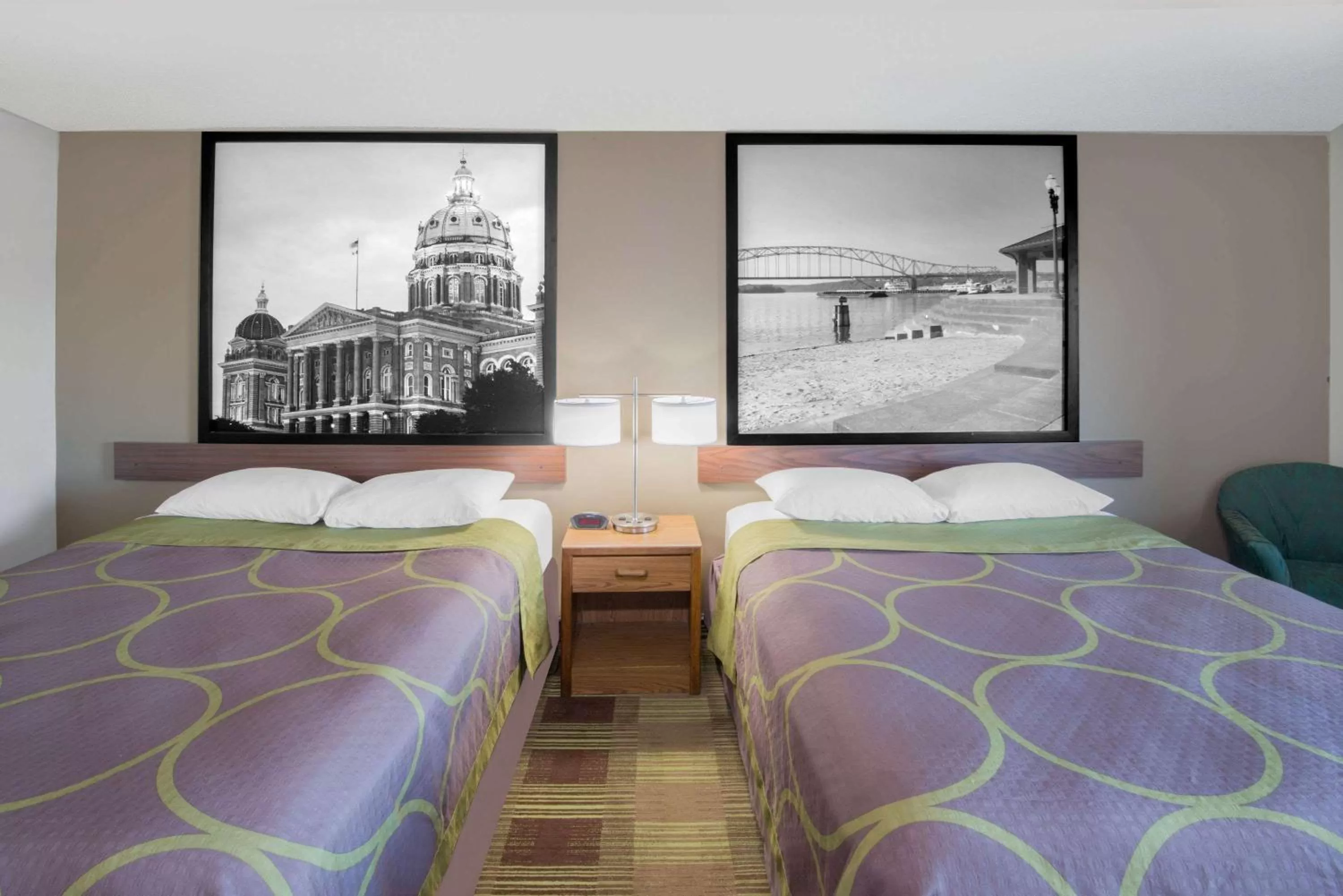 Queen Room with Two Queen Beds - Non-Smoking in Super 8 by Wyndham Toledo