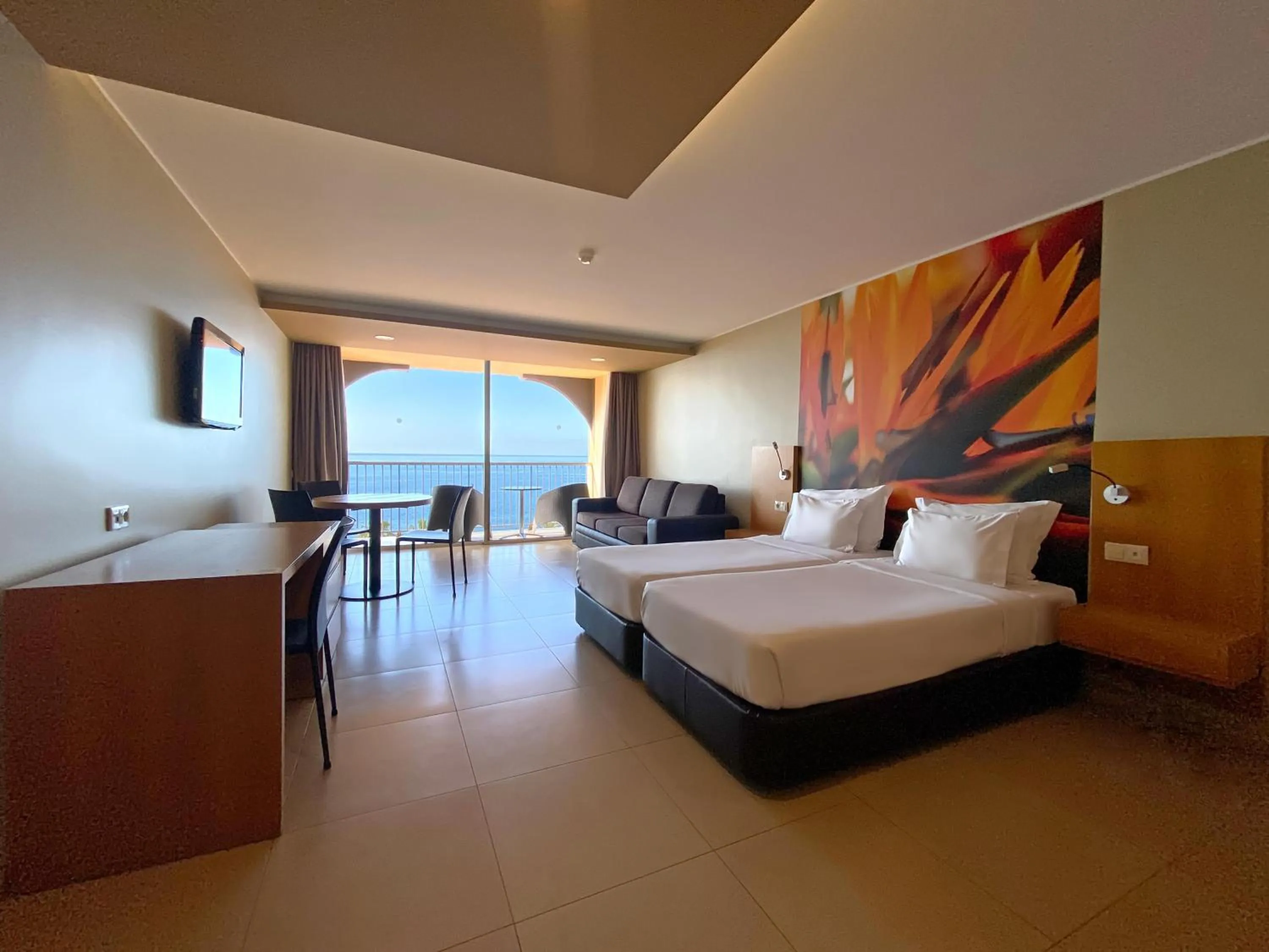 Studio with Sea View - single occupancy in The Views Oasis