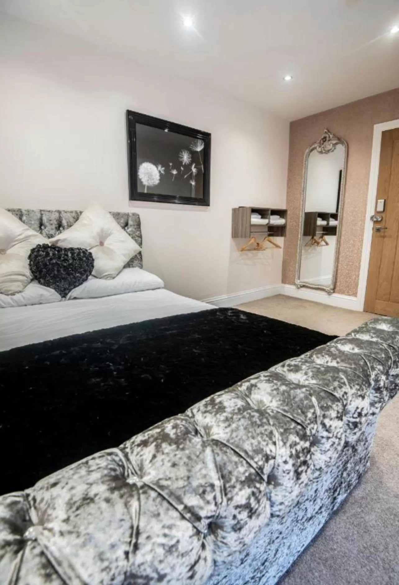 Deluxe King Room in The George Wright Boutique Hotel, Bar & Restaurant